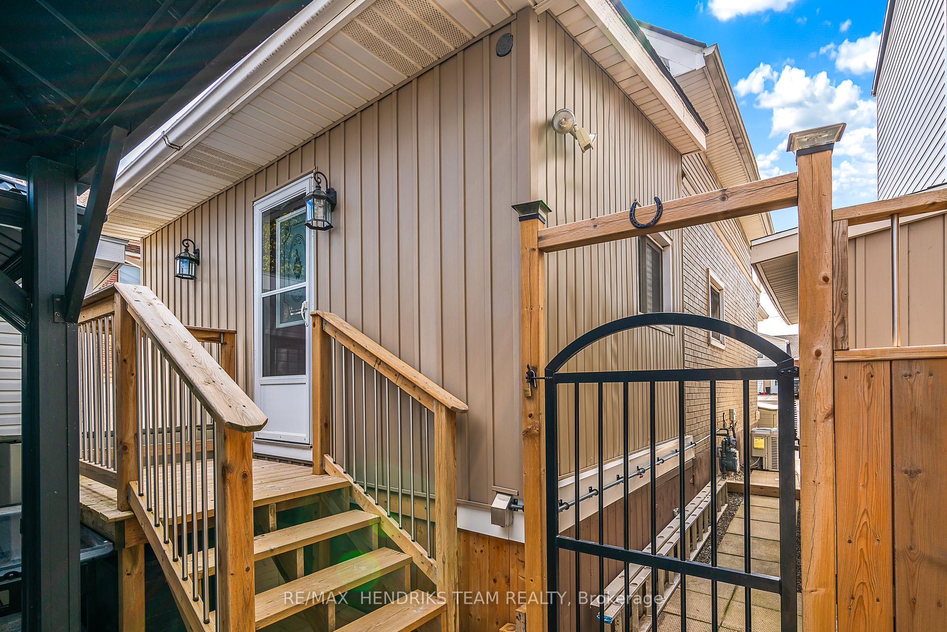Photo 19 of 2 Ann Street, Thorold, Thorold Downtown — HOMEH
