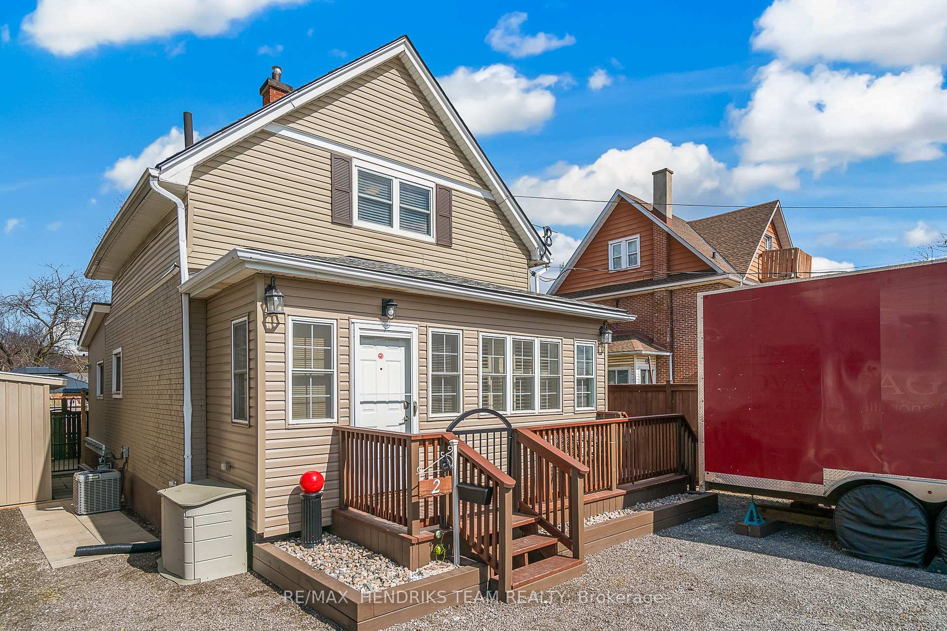 Photo 24 of 2 Ann Street, Thorold, Thorold Downtown — HOMEH