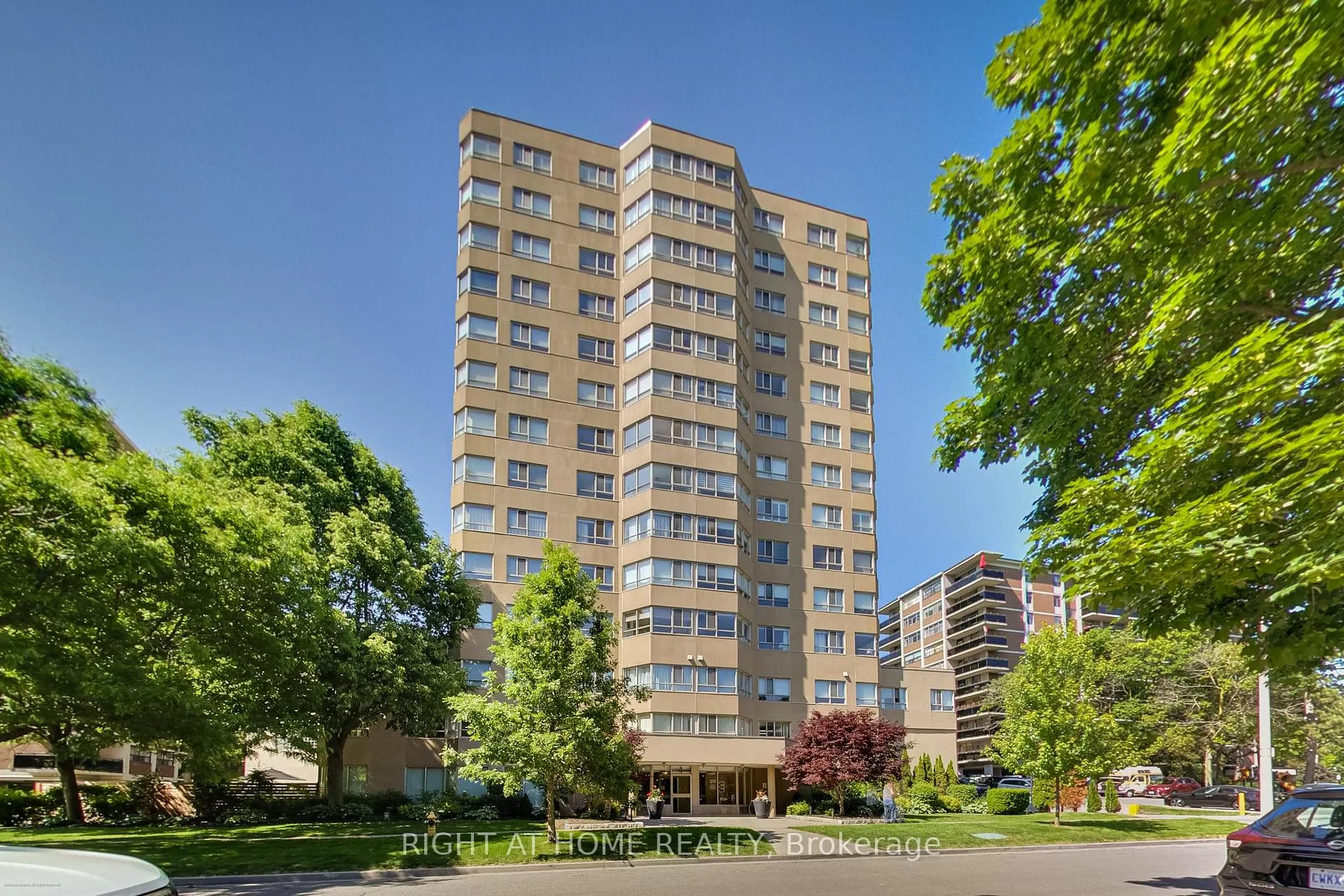 Photo 1 of Unit 1109, 4 Park Vista, Toronto, O'Connor-Parkview — HOMEH