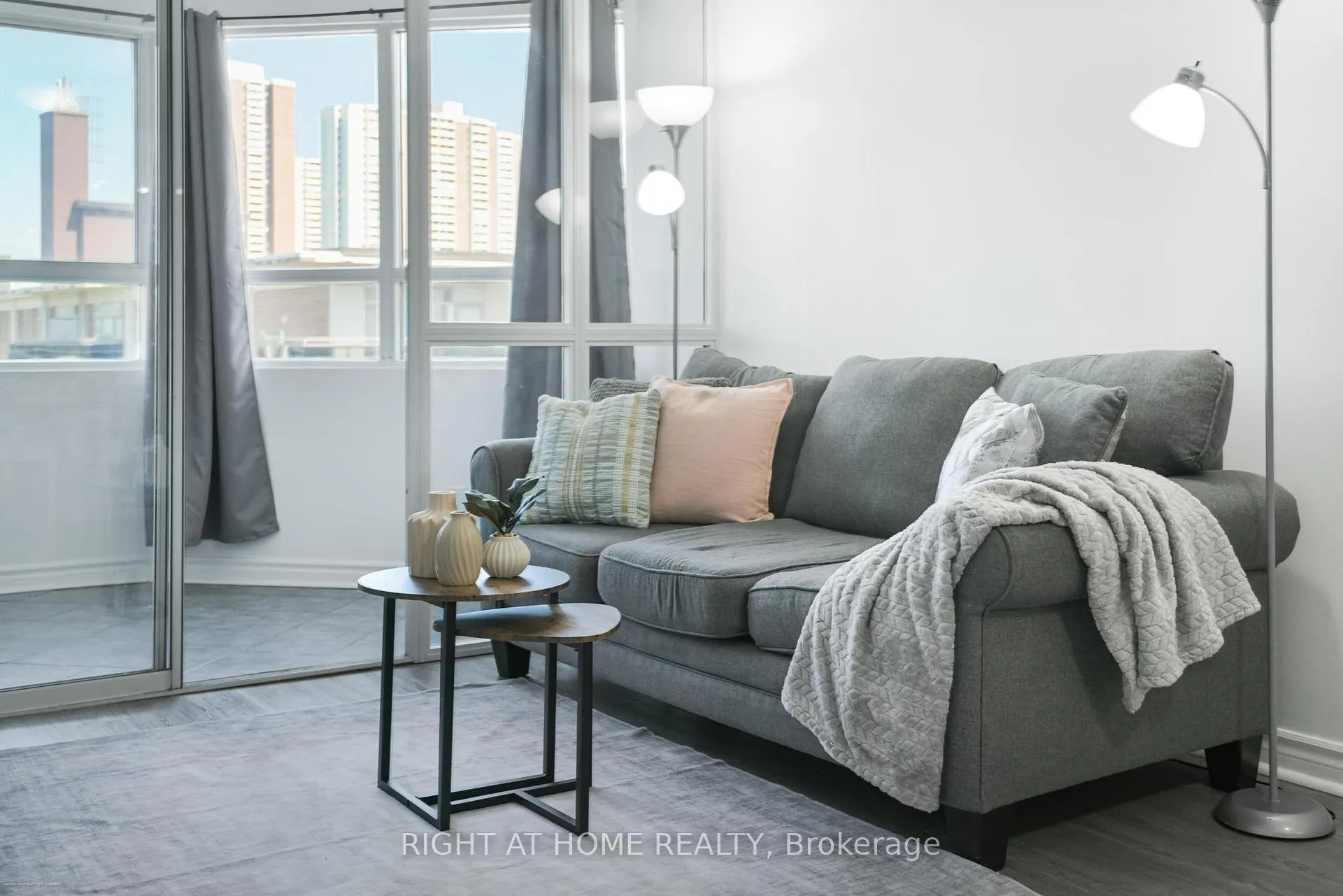 Photo 8 of Unit 1109, 4 Park Vista, Toronto, O'Connor-Parkview — HOMEH