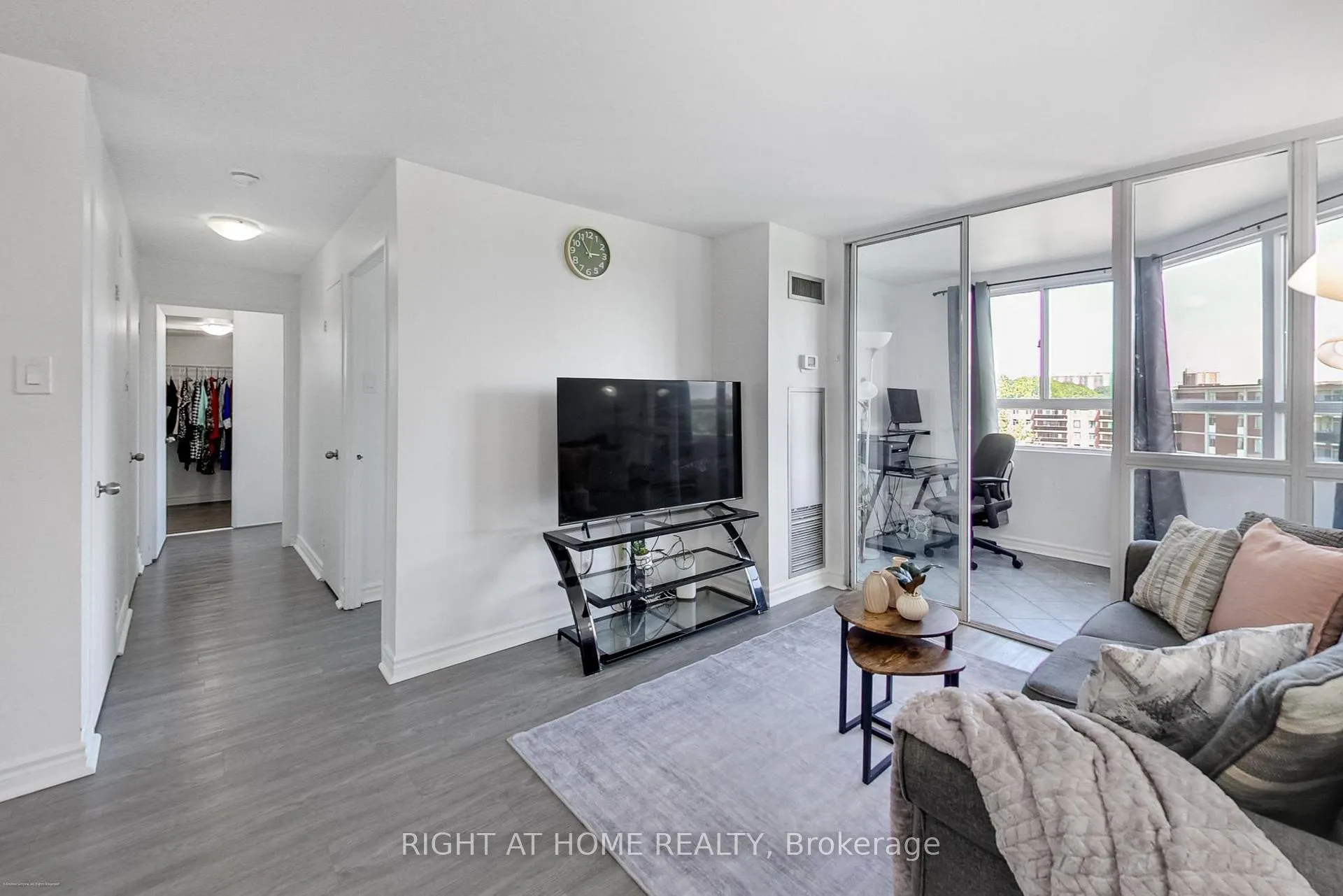 Photo 9 of Unit 1109, 4 Park Vista, Toronto, O'Connor-Parkview — HOMEH