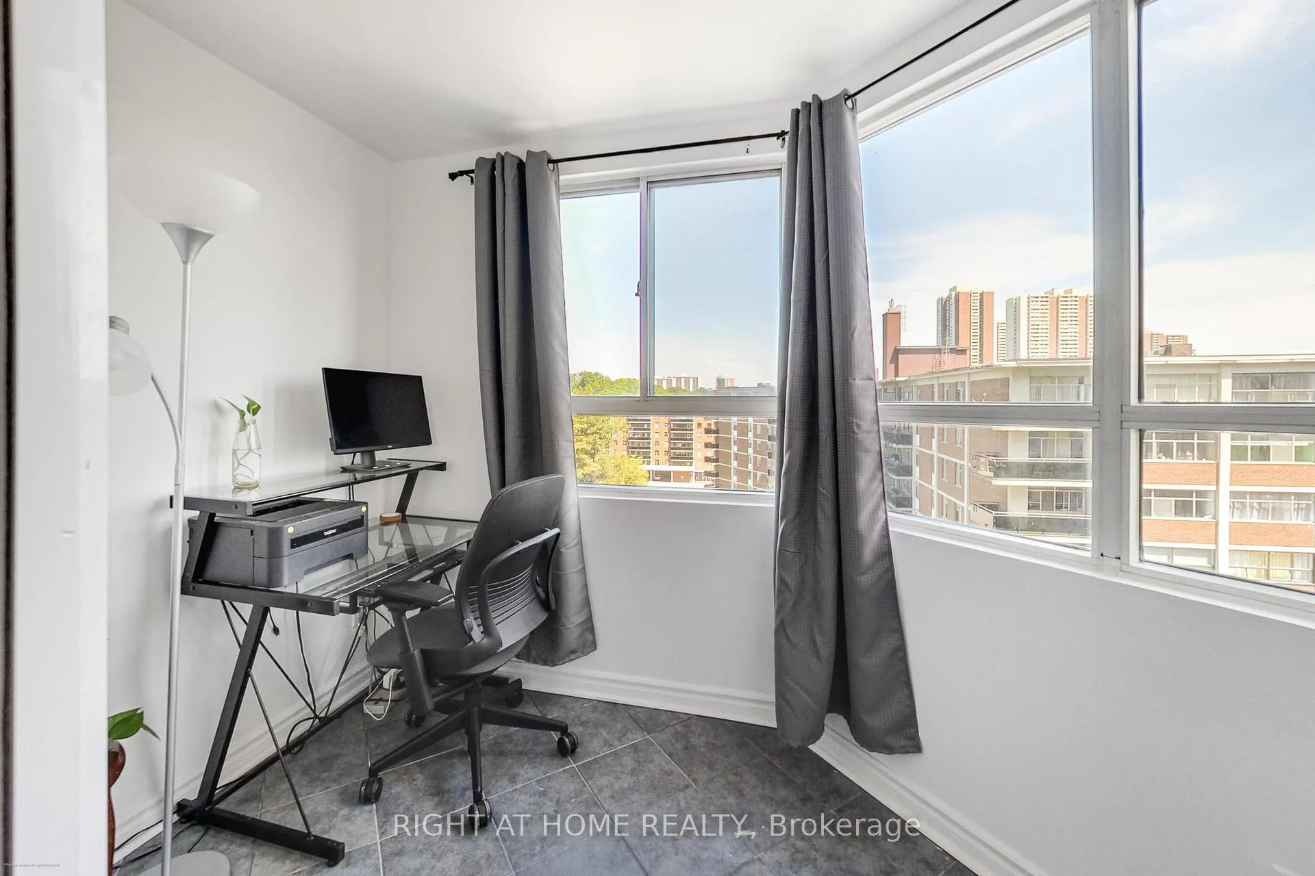Photo 11 of Unit 1109, 4 Park Vista, Toronto, O'Connor-Parkview — HOMEH