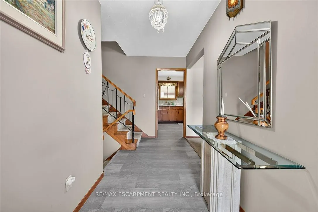 Photo 9 of 5 Third Road E, Hamilton, Rural Stoney Creek — HOMEH