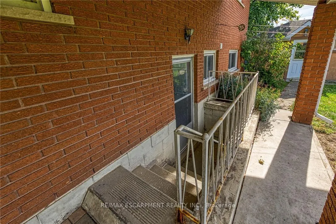 Photo 36 of 5 Third Road E, Hamilton, Rural Stoney Creek — HOMEH