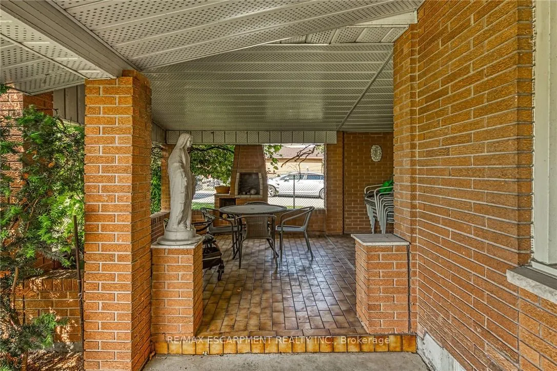 Photo 37 of 5 Third Road E, Hamilton, Rural Stoney Creek — HOMEH
