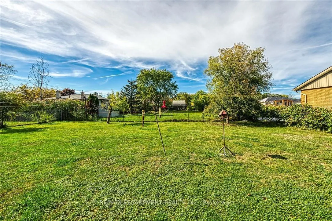 Photo 43 of 5 Third Road E, Hamilton, Rural Stoney Creek — HOMEH