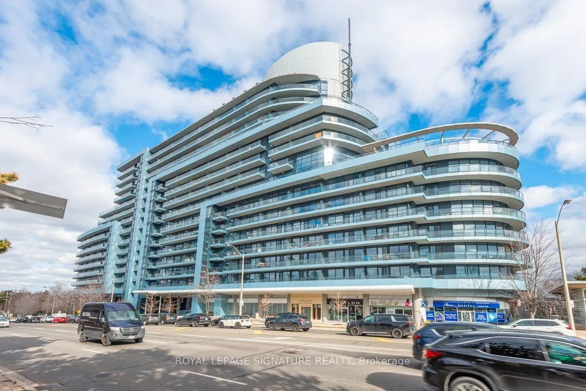 Front of Unit 536, 2885 Bayview Avenue