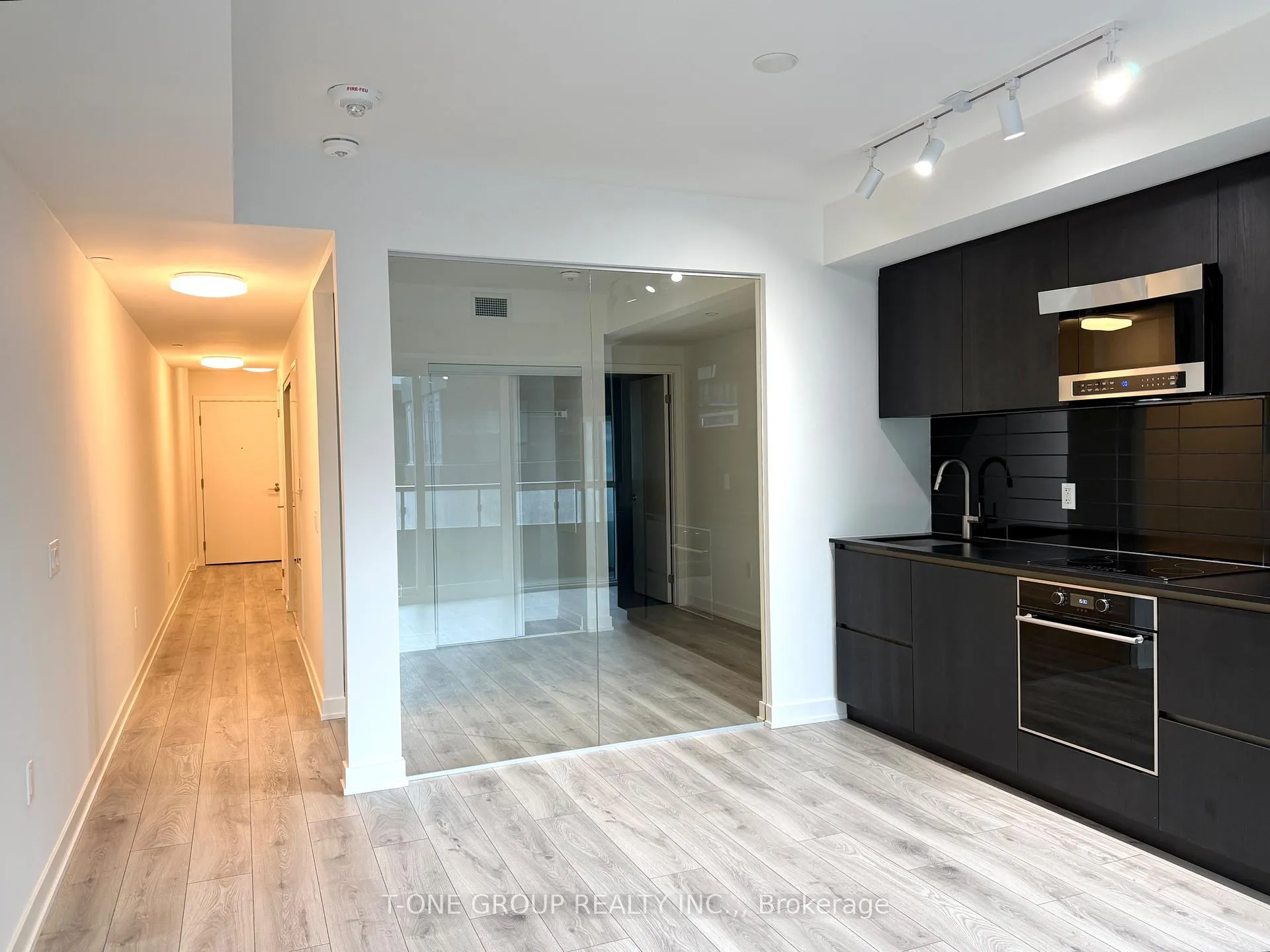Front of Unit 513N, 120 Broadway Avenue