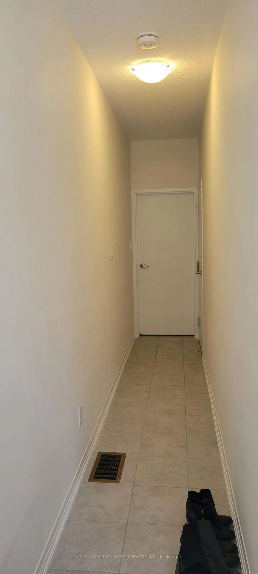 Photo 2 of Unit 2, 76 Carneros Way, Markham, Cedar Grove — HOMEH