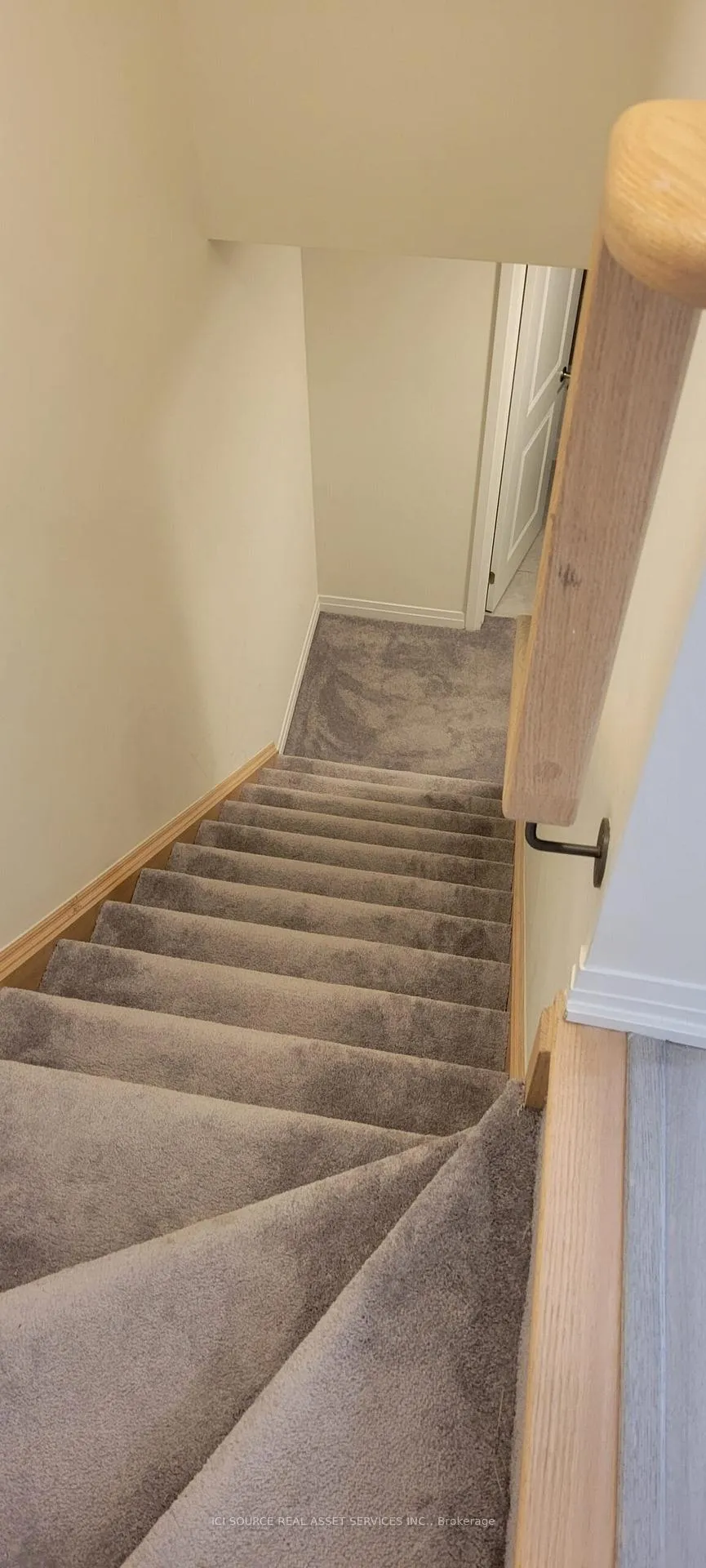 Photo 7 of Unit 2, 76 Carneros Way, Markham, Cedar Grove — HOMEH