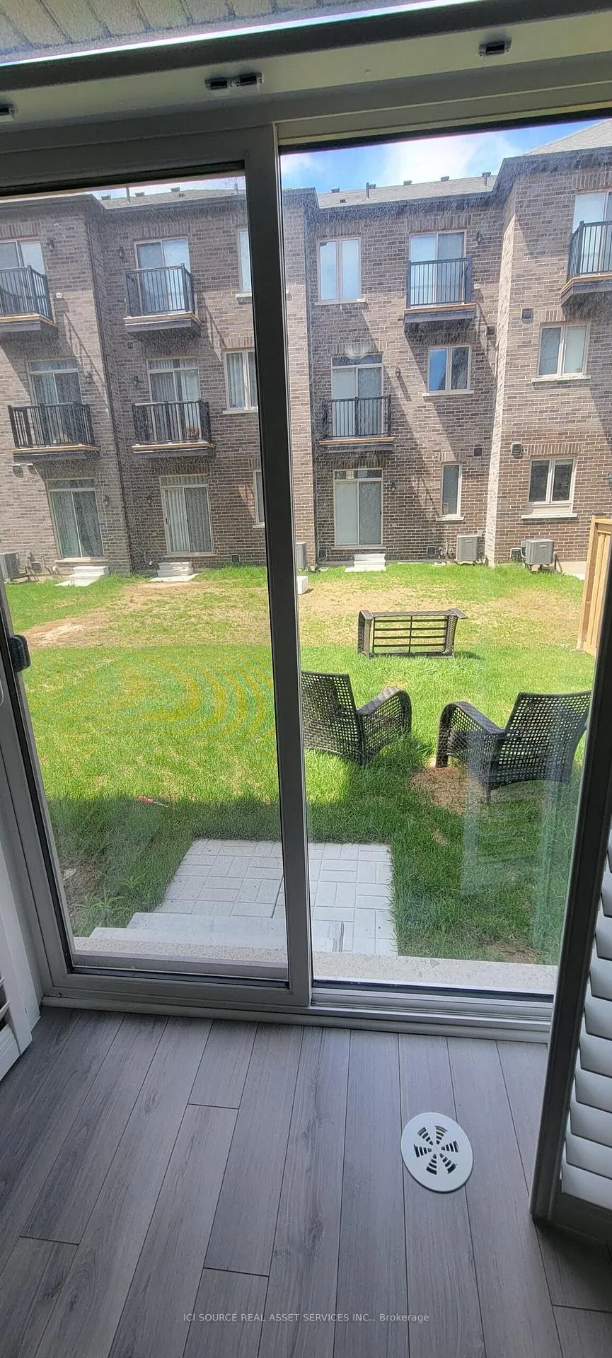 Photo 13 of Unit 2, 76 Carneros Way, Markham, Cedar Grove — HOMEH