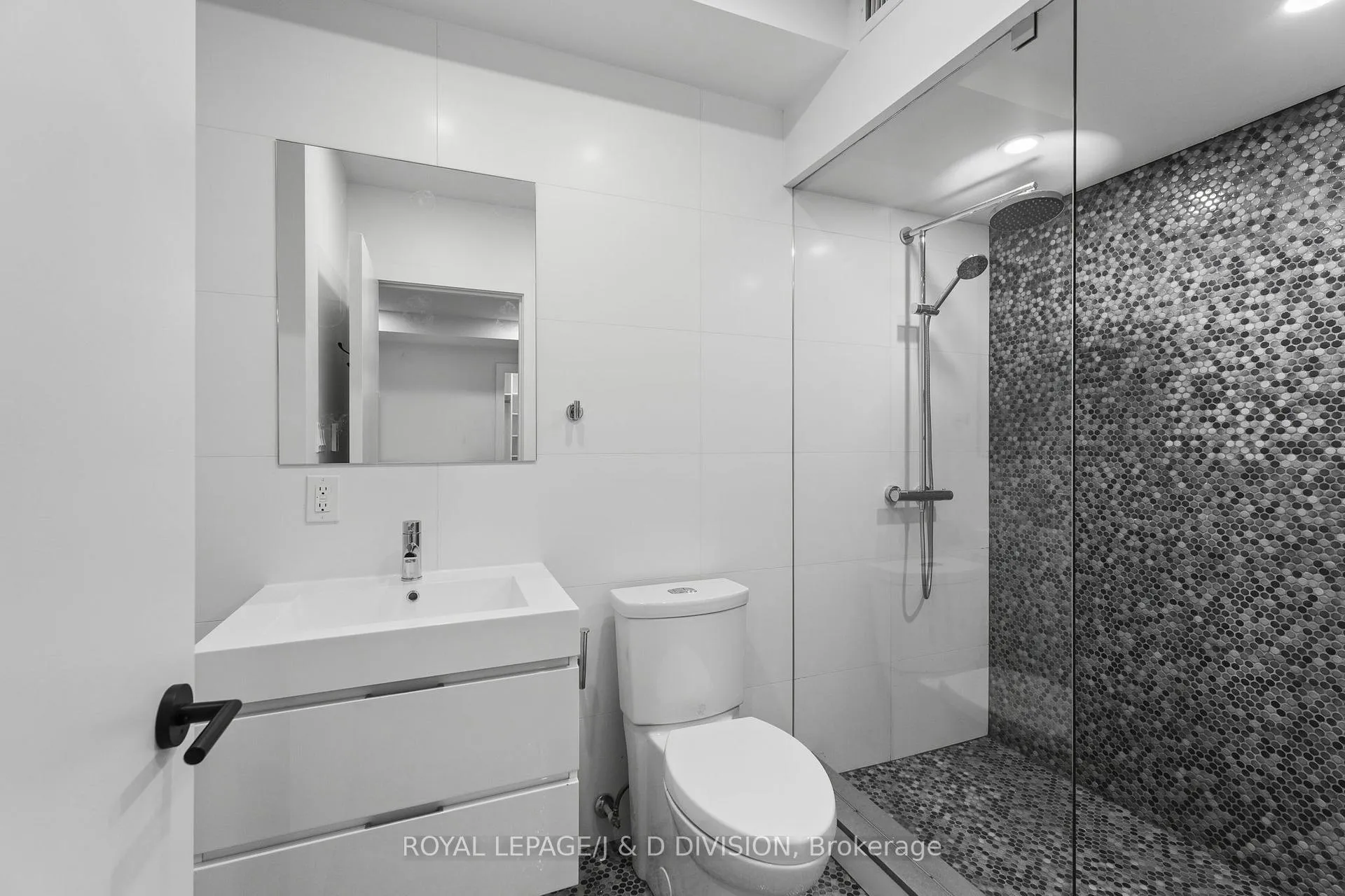 Photo 13 of Unit 1, 314 Lonsdale Road, Toronto, Forest Hill South — HOMEH