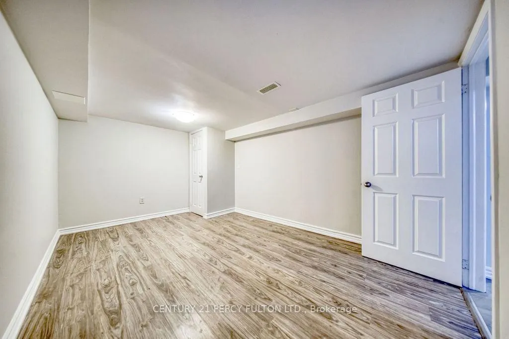 Photo 13 of Unit Lower, 871 Liverpool Road, Pickering, Bay Ridges — HOMEH