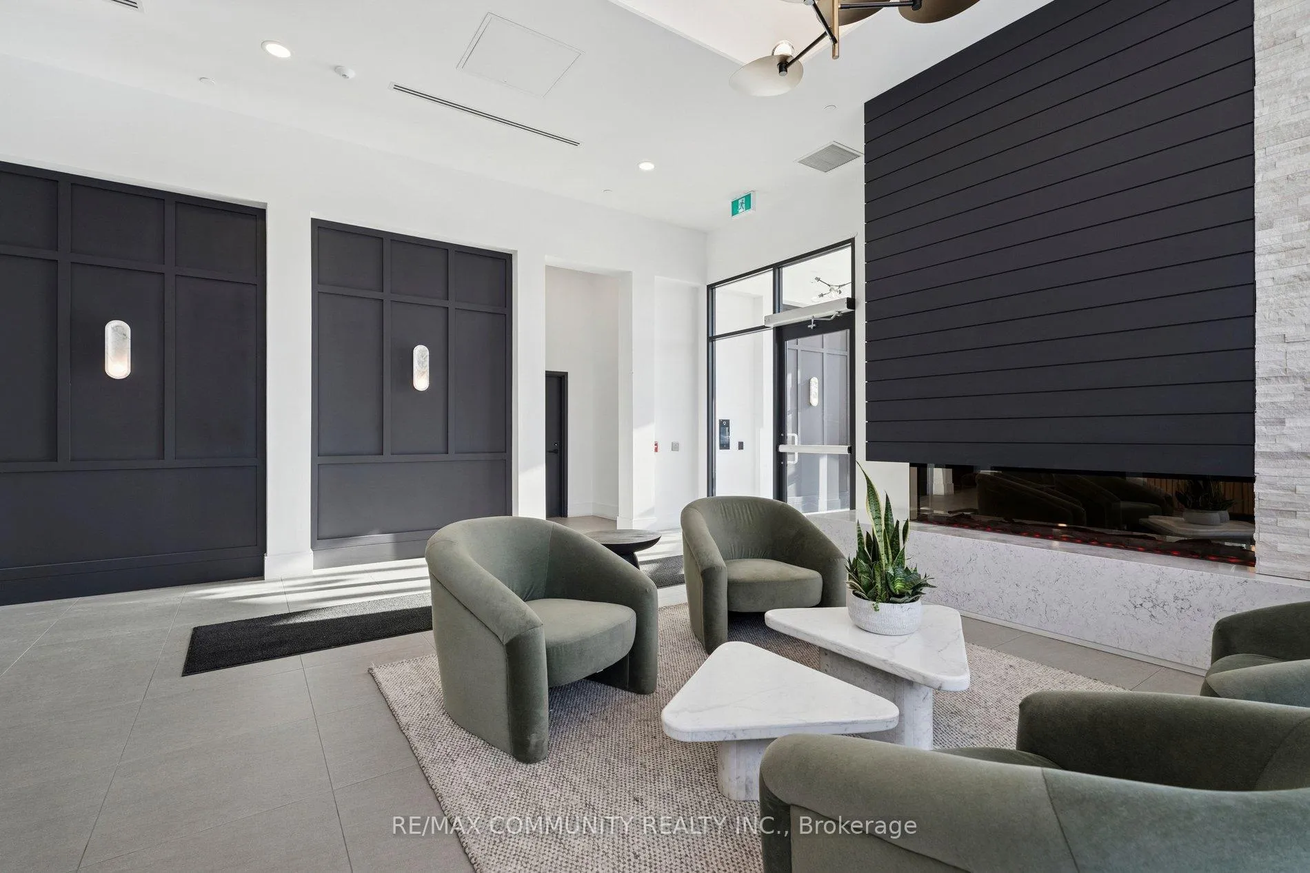 Photo 11 of Unit 415, 31 Huron Street S, Collingwood — HOMEH