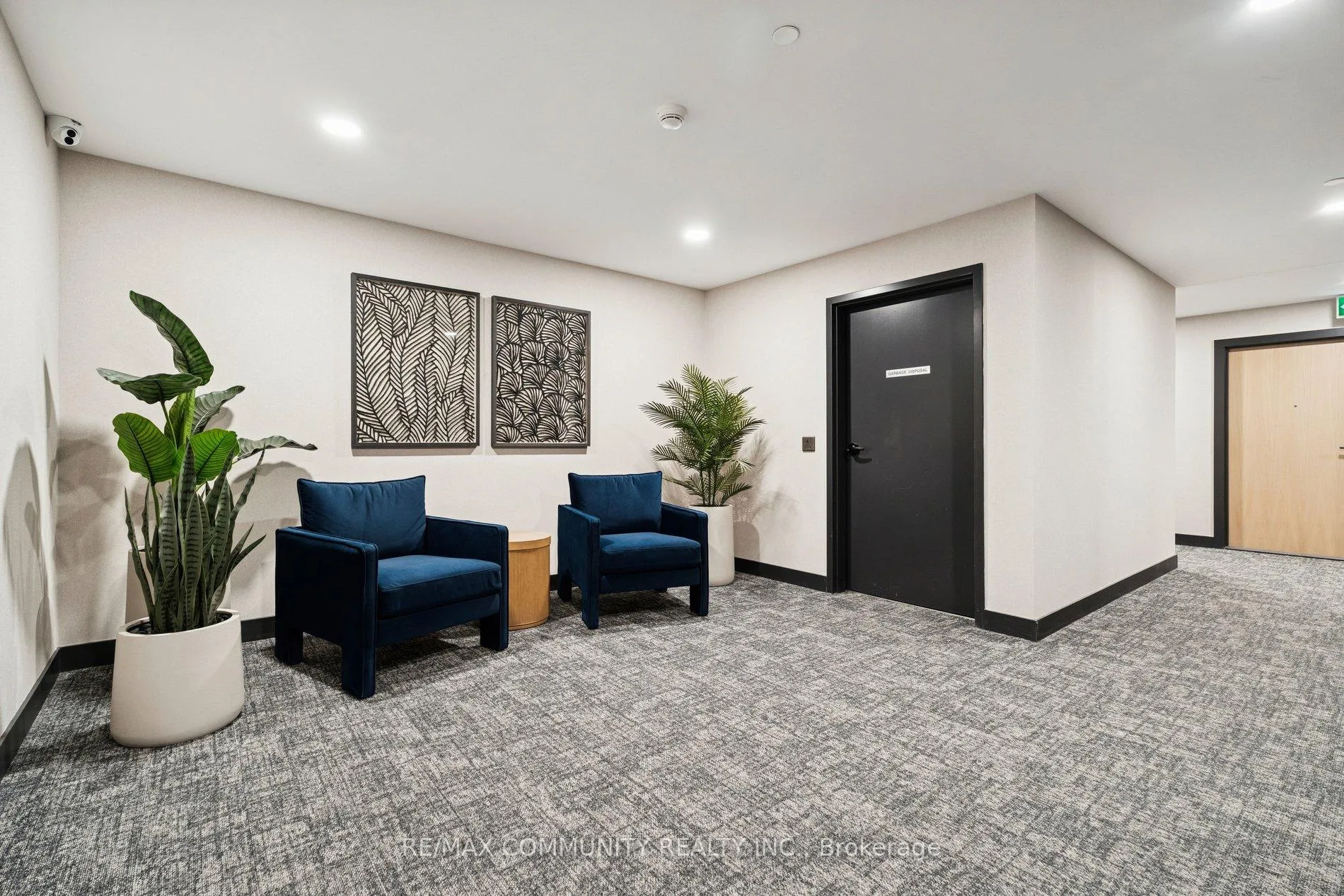 Photo 12 of Unit 415, 31 Huron Street S, Collingwood — HOMEH