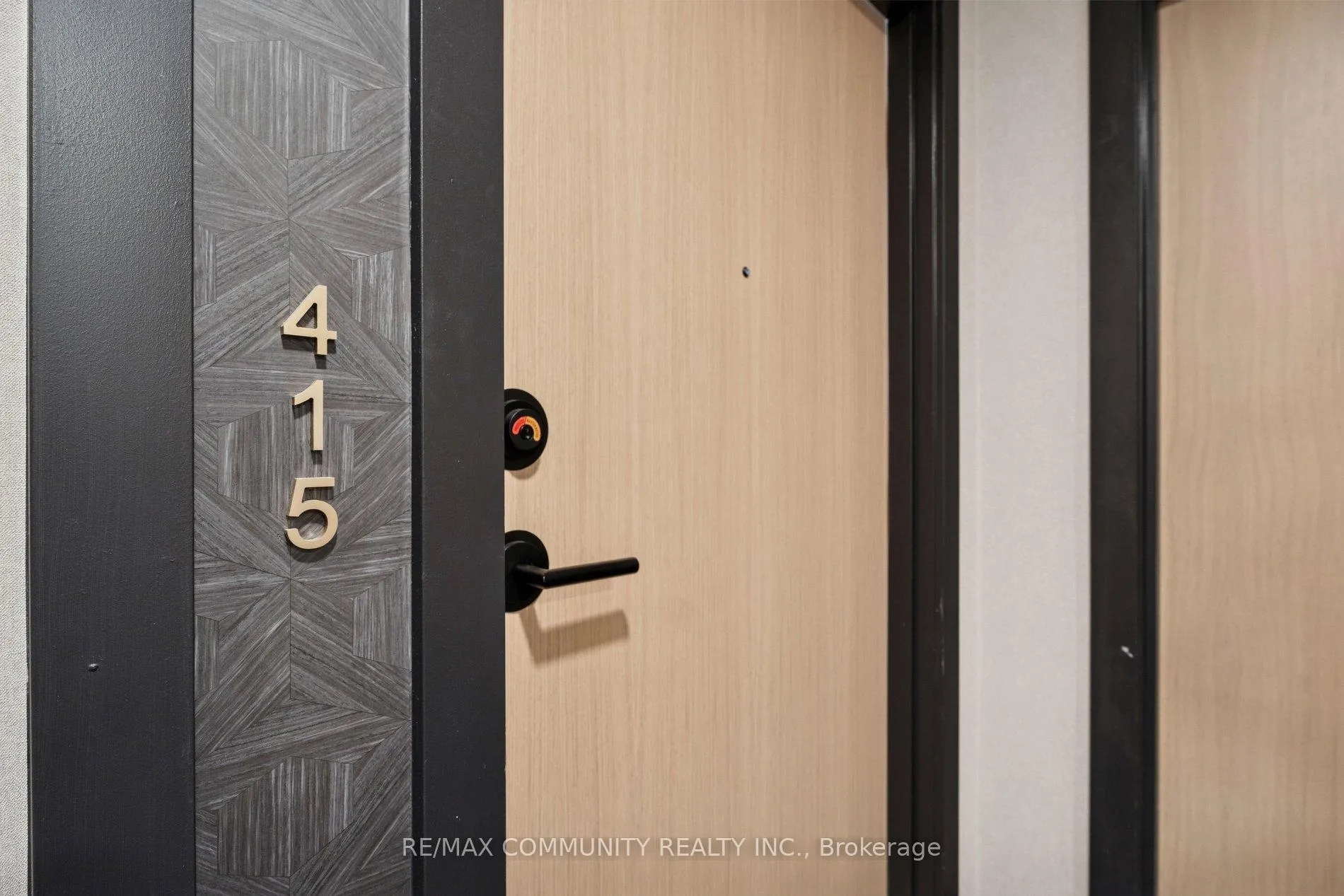 Photo 14 of Unit 415, 31 Huron Street S, Collingwood — HOMEH
