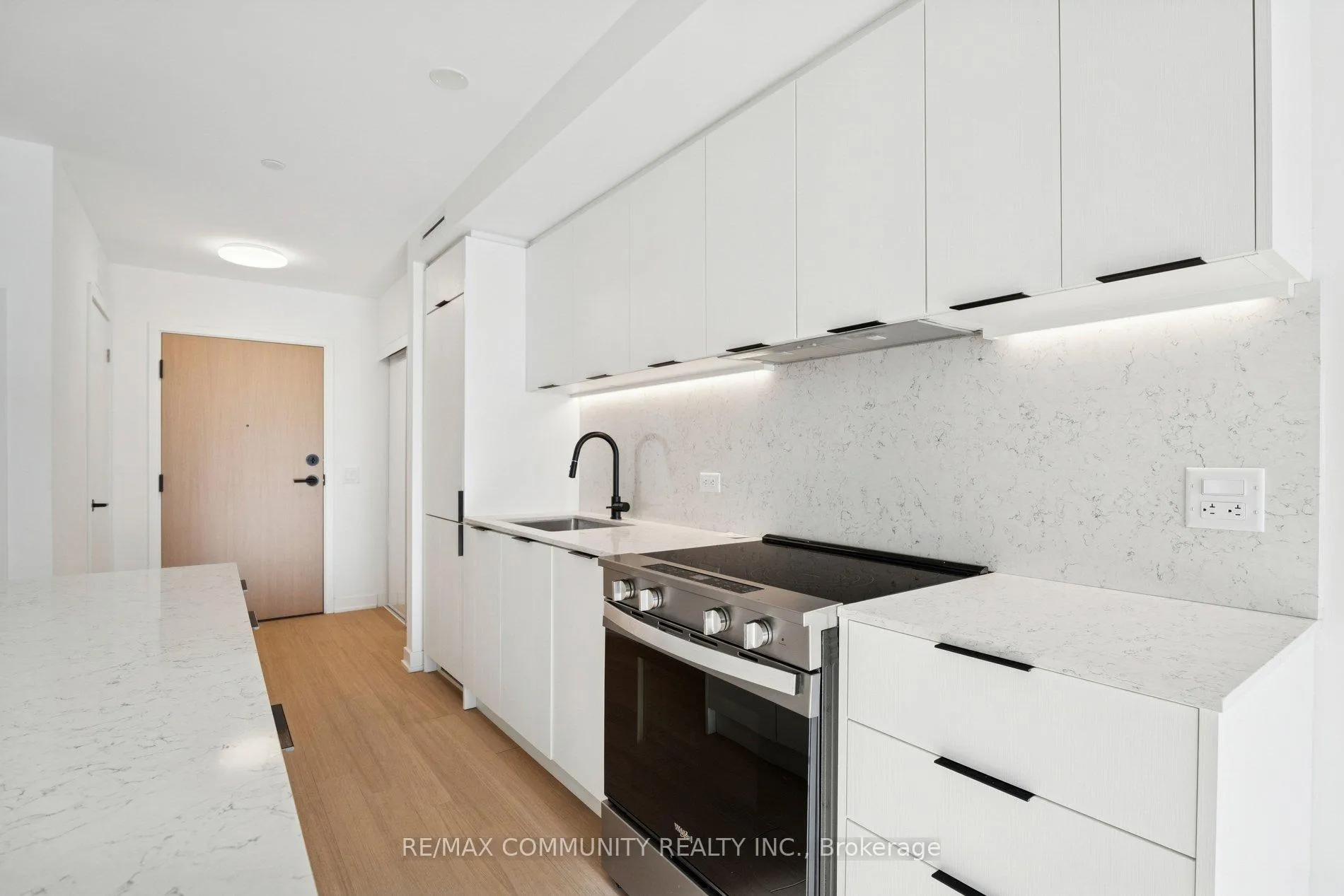 Photo 20 of Unit 415, 31 Huron Street S, Collingwood — HOMEH