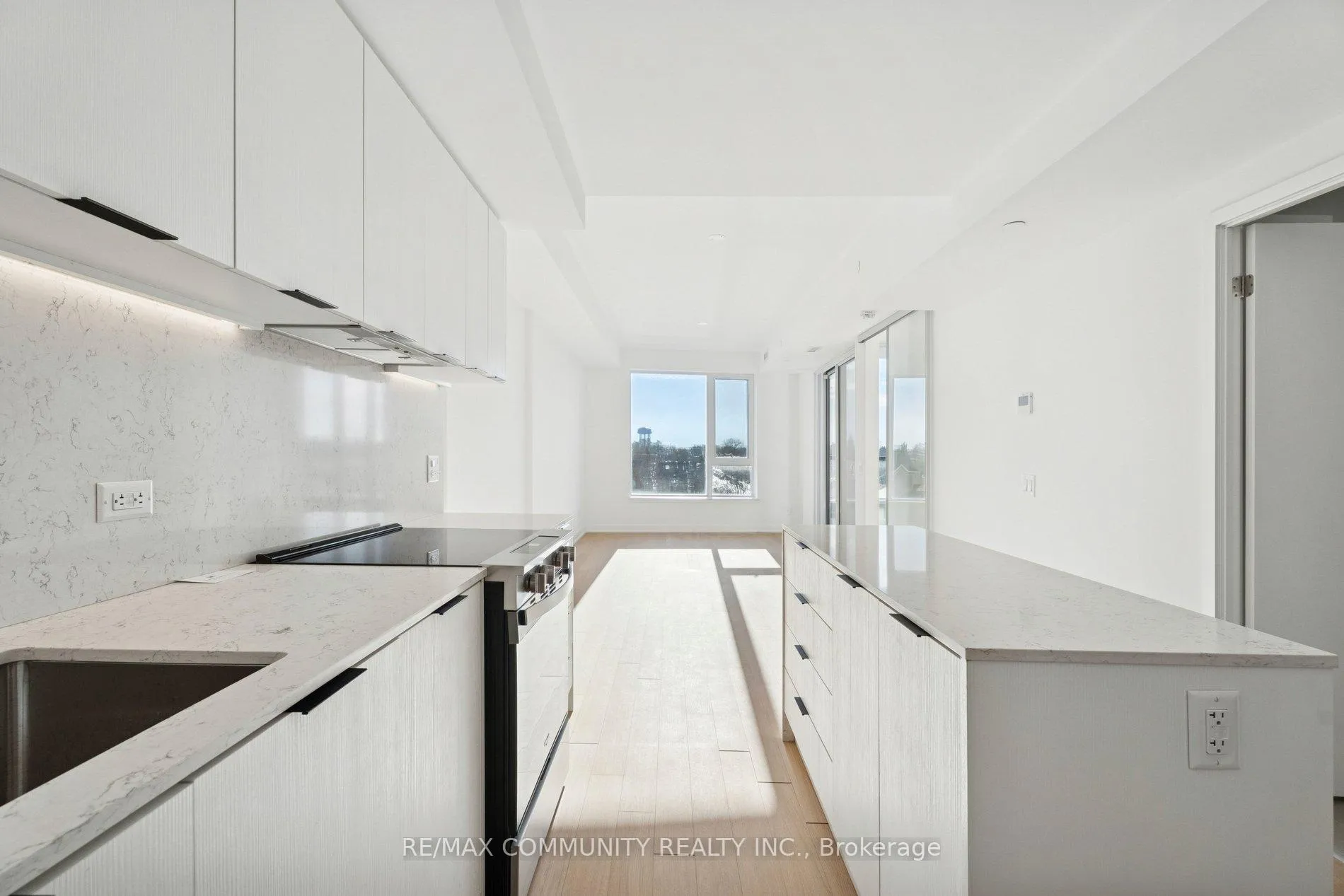 Photo 23 of Unit 415, 31 Huron Street S, Collingwood — HOMEH
