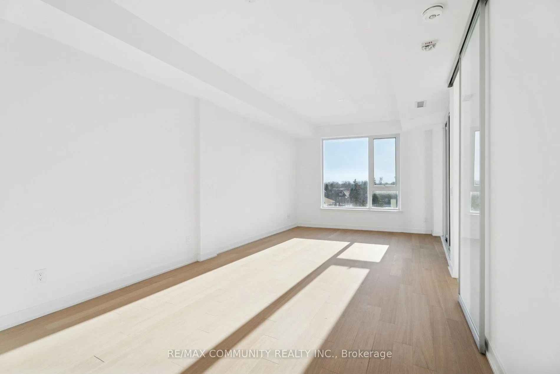 Photo 29 of Unit 415, 31 Huron Street S, Collingwood — HOMEH