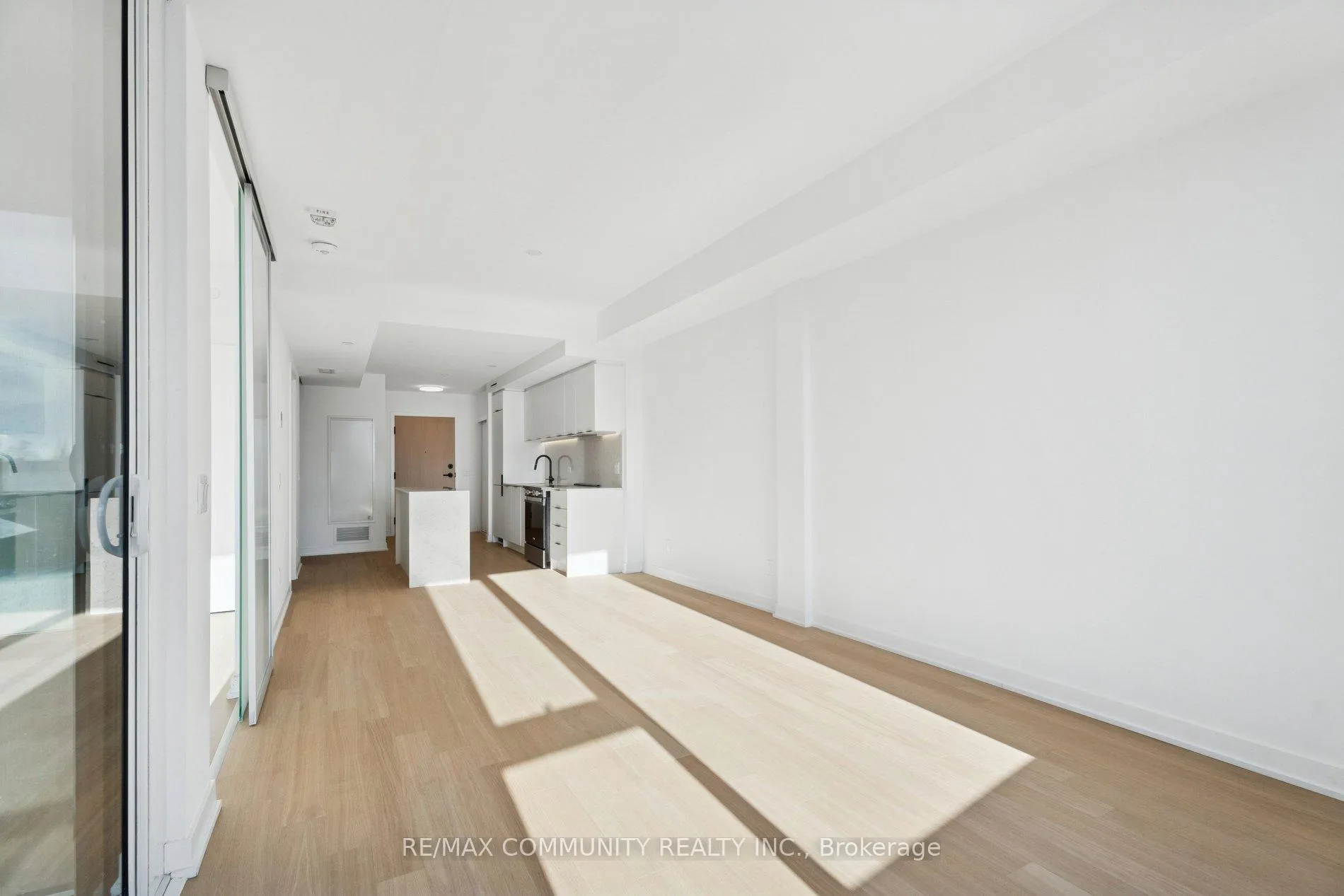 Photo 34 of Unit 415, 31 Huron Street S, Collingwood — HOMEH