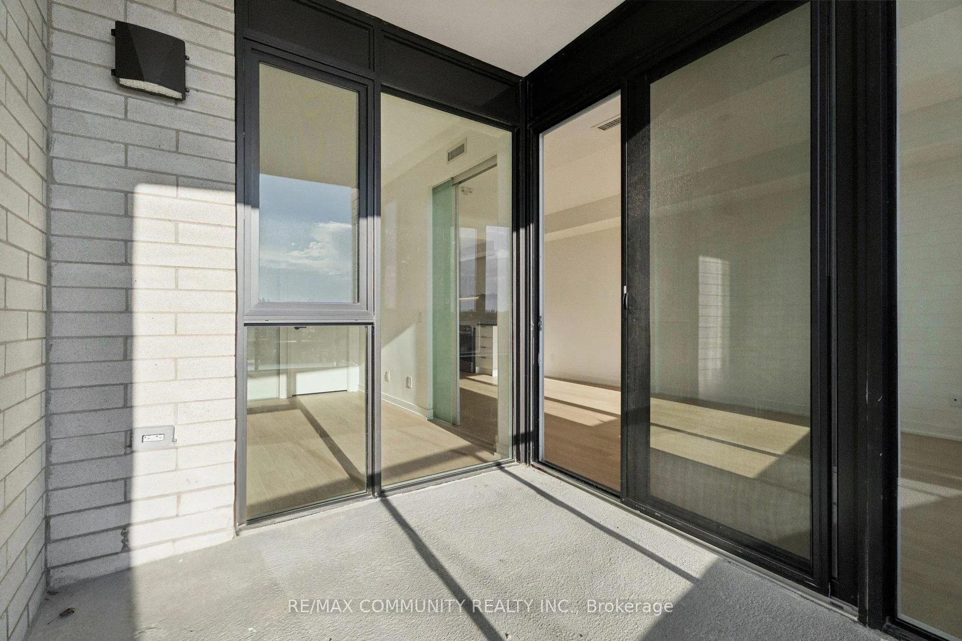 Photo 47 of Unit 415, 31 Huron Street S, Collingwood — HOMEH