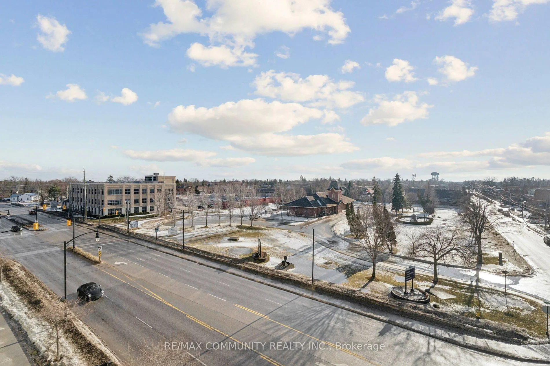 Photo 49 of Unit 415, 31 Huron Street S, Collingwood — HOMEH