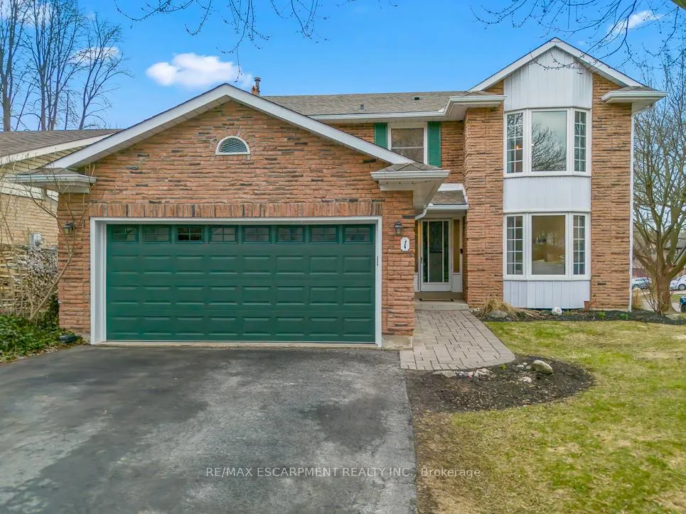 Photo 1 of 1 Parkway Place, Hamilton, Dundas — HOMEH