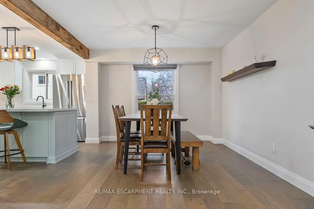 Photo 7 of 1 Parkway Place, Hamilton, Dundas — HOMEH