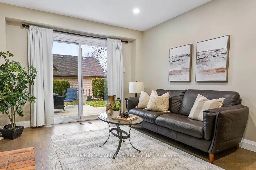 Photo 19 of 1 Parkway Place, Hamilton, Dundas — HOMEH