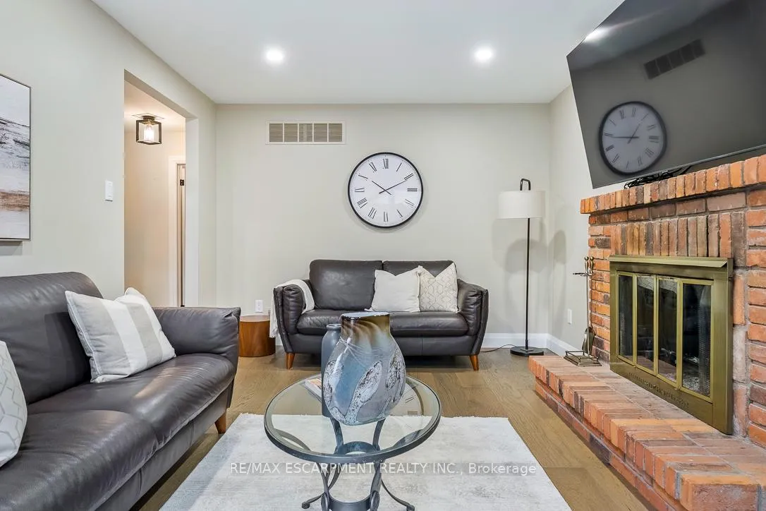 Photo 20 of 1 Parkway Place, Hamilton, Dundas — HOMEH