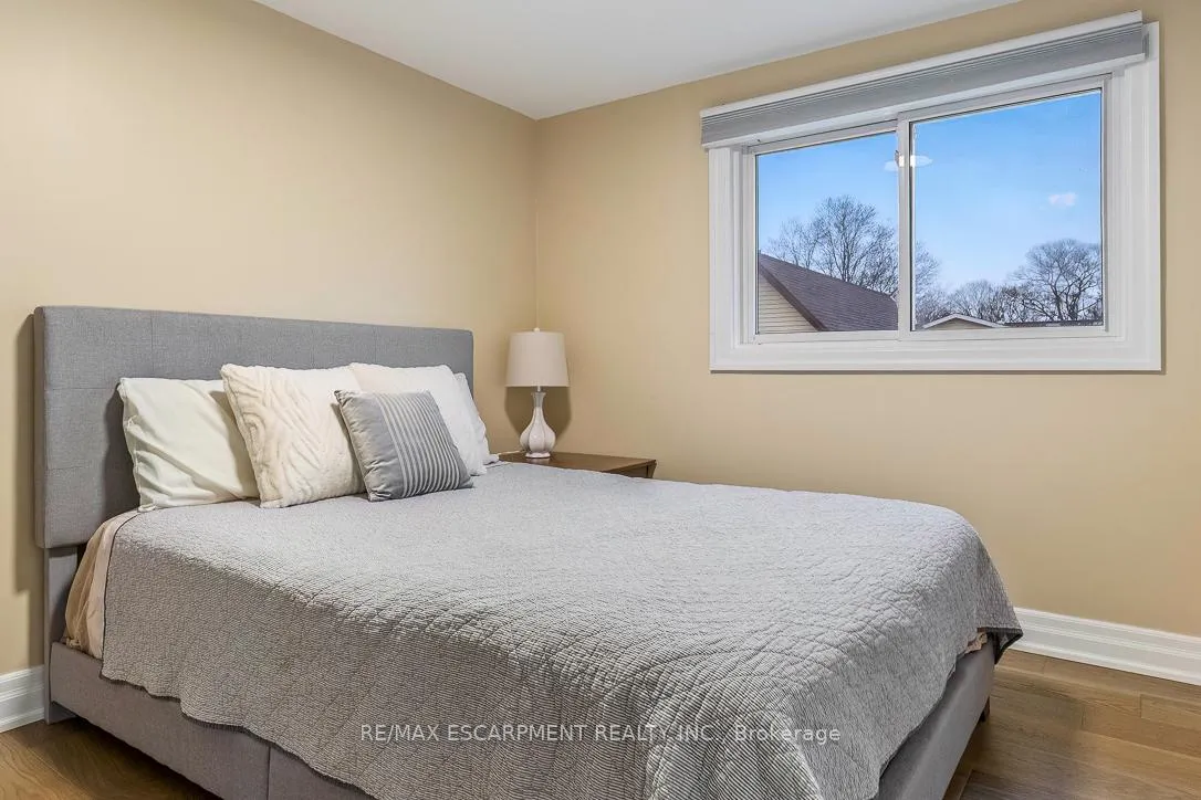 Photo 27 of 1 Parkway Place, Hamilton, Dundas — HOMEH