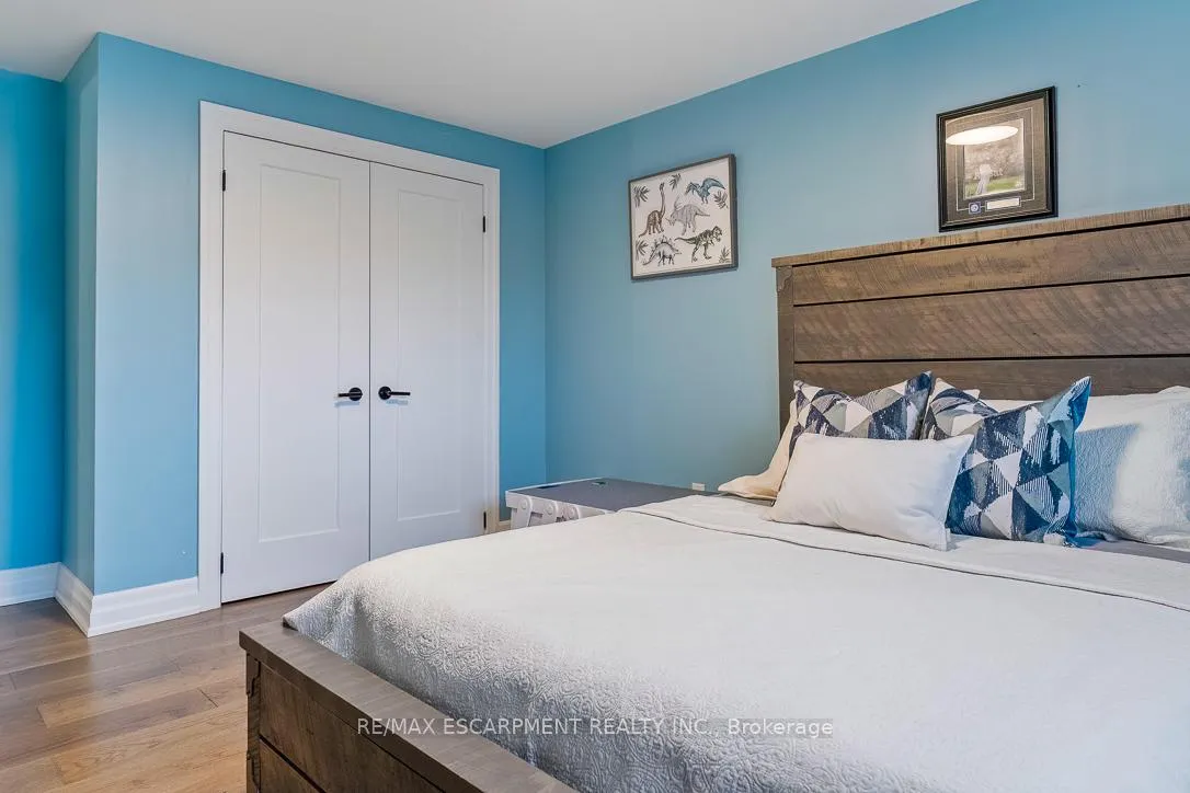 Photo 29 of 1 Parkway Place, Hamilton, Dundas — HOMEH