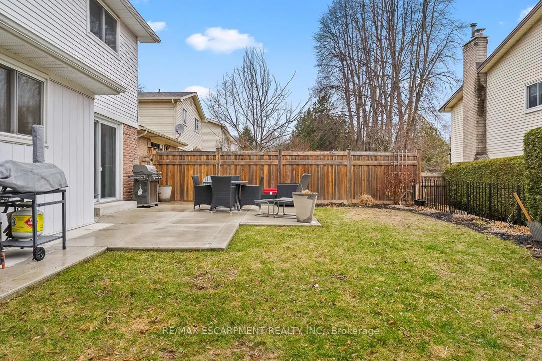 Photo 44 of 1 Parkway Place, Hamilton, Dundas — HOMEH