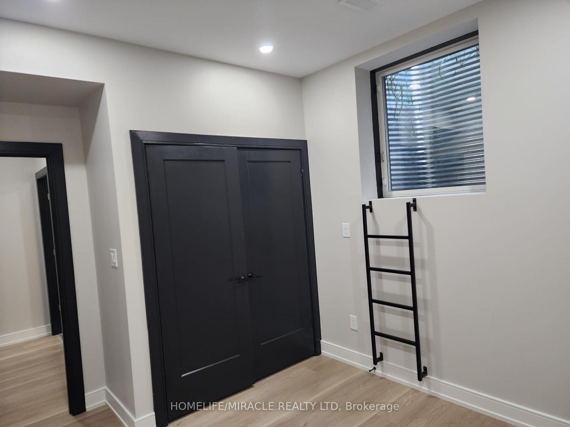 Photo 8 of 124 Pegasus Trail, Scarborough, Woburn — HOMEH