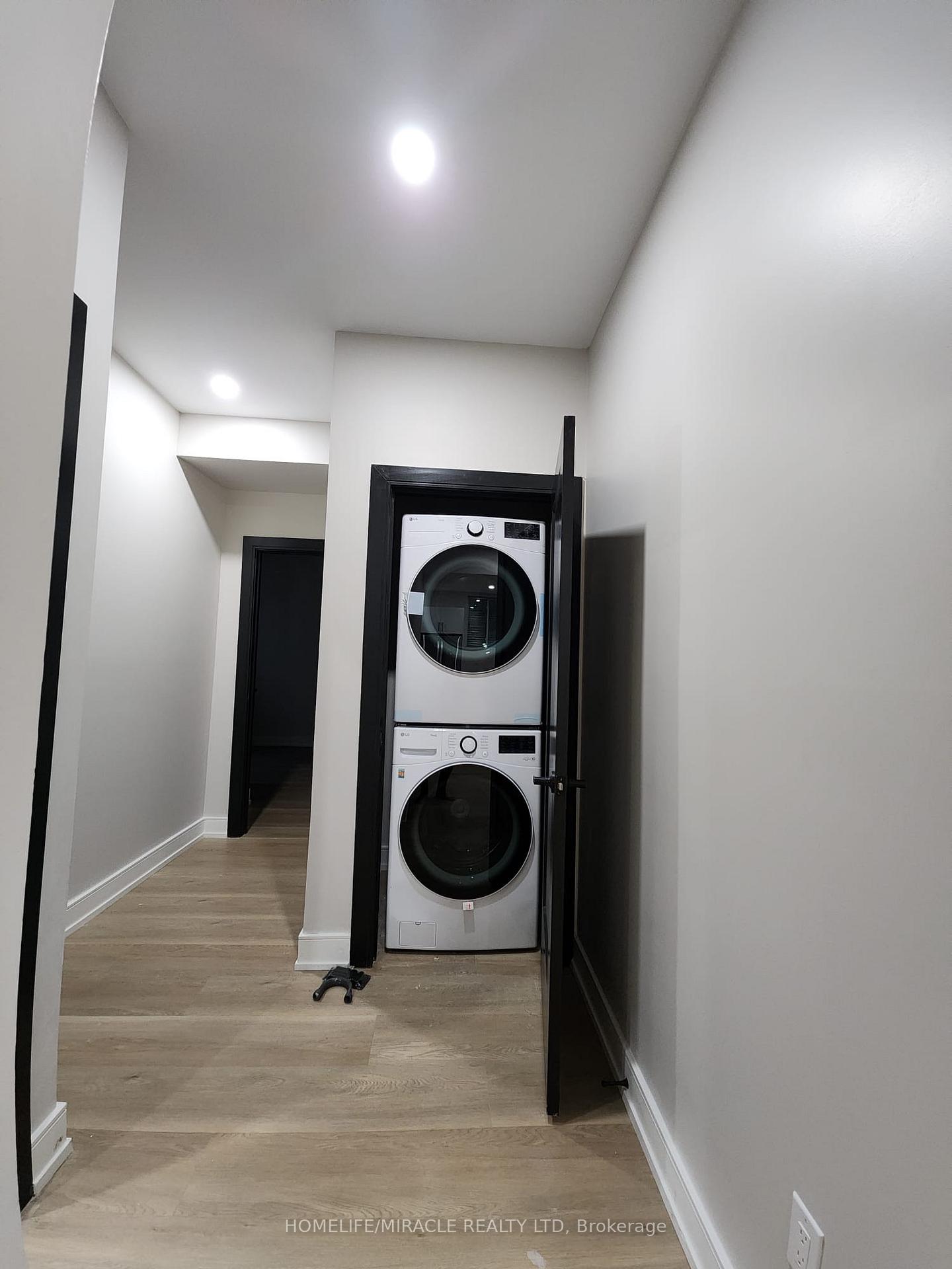 Photo 15 of 124 Pegasus Trail, Scarborough, Woburn — HOMEH
