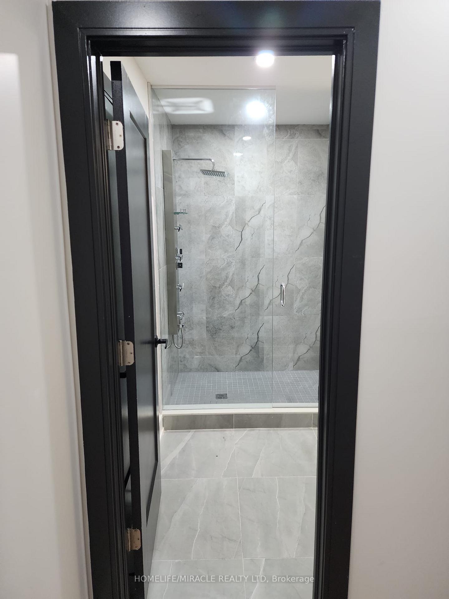 Photo 17 of 124 Pegasus Trail, Scarborough, Woburn — HOMEH