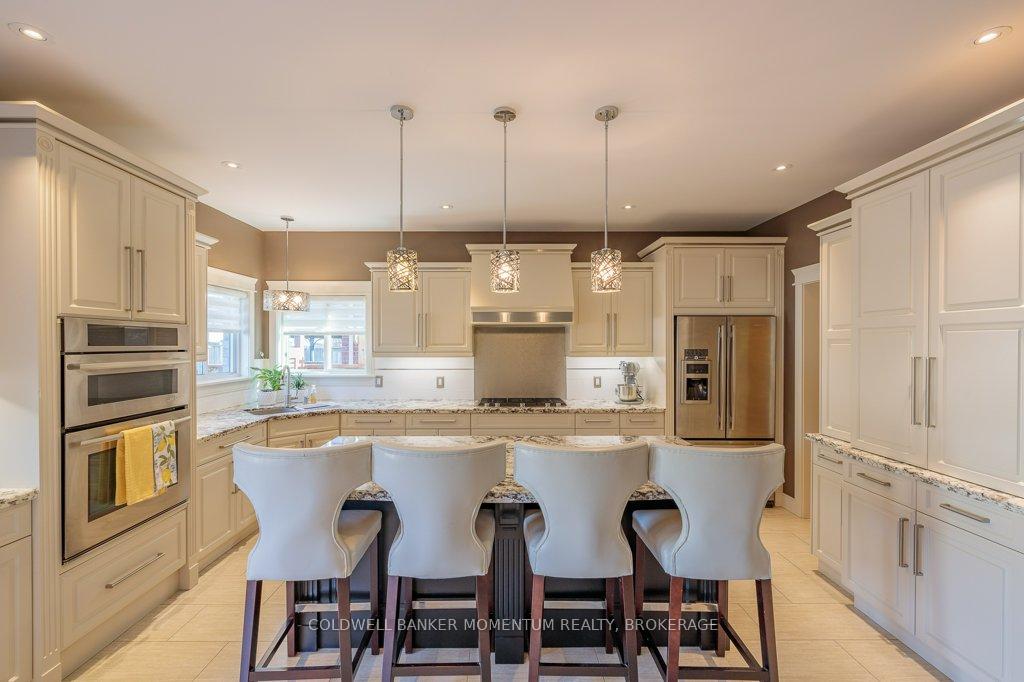 Photo 10 of 71 Tuliptree Road, Thorold, Confederation Heights — HOMEH