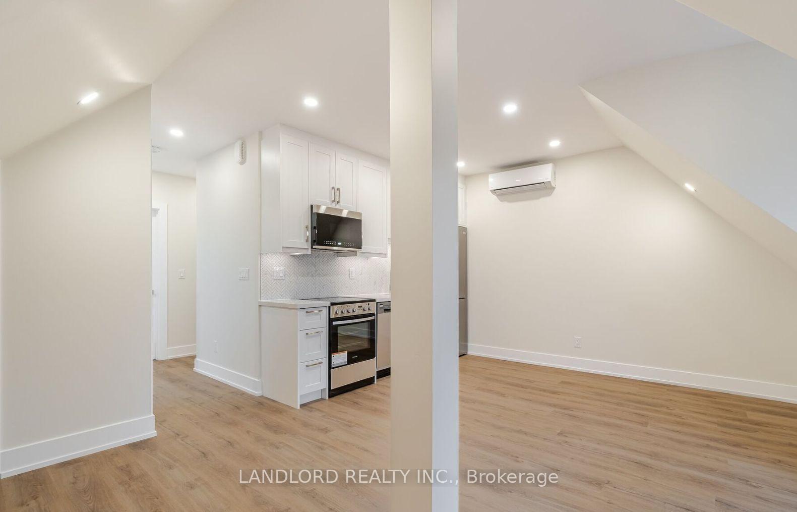 Photo 2 of Unit 3rd Fl., 73 Dewson Street, Toronto, Palmerston-Little Italy — HOMEH
