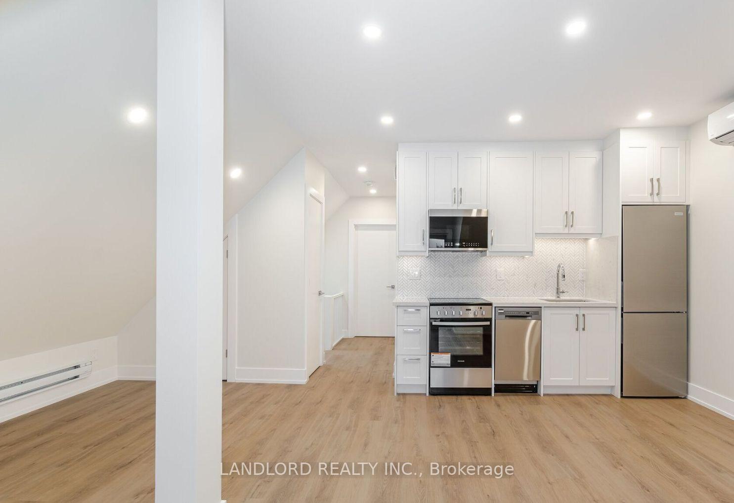 Photo 6 of Unit 3rd Fl., 73 Dewson Street, Toronto, Palmerston-Little Italy — HOMEH