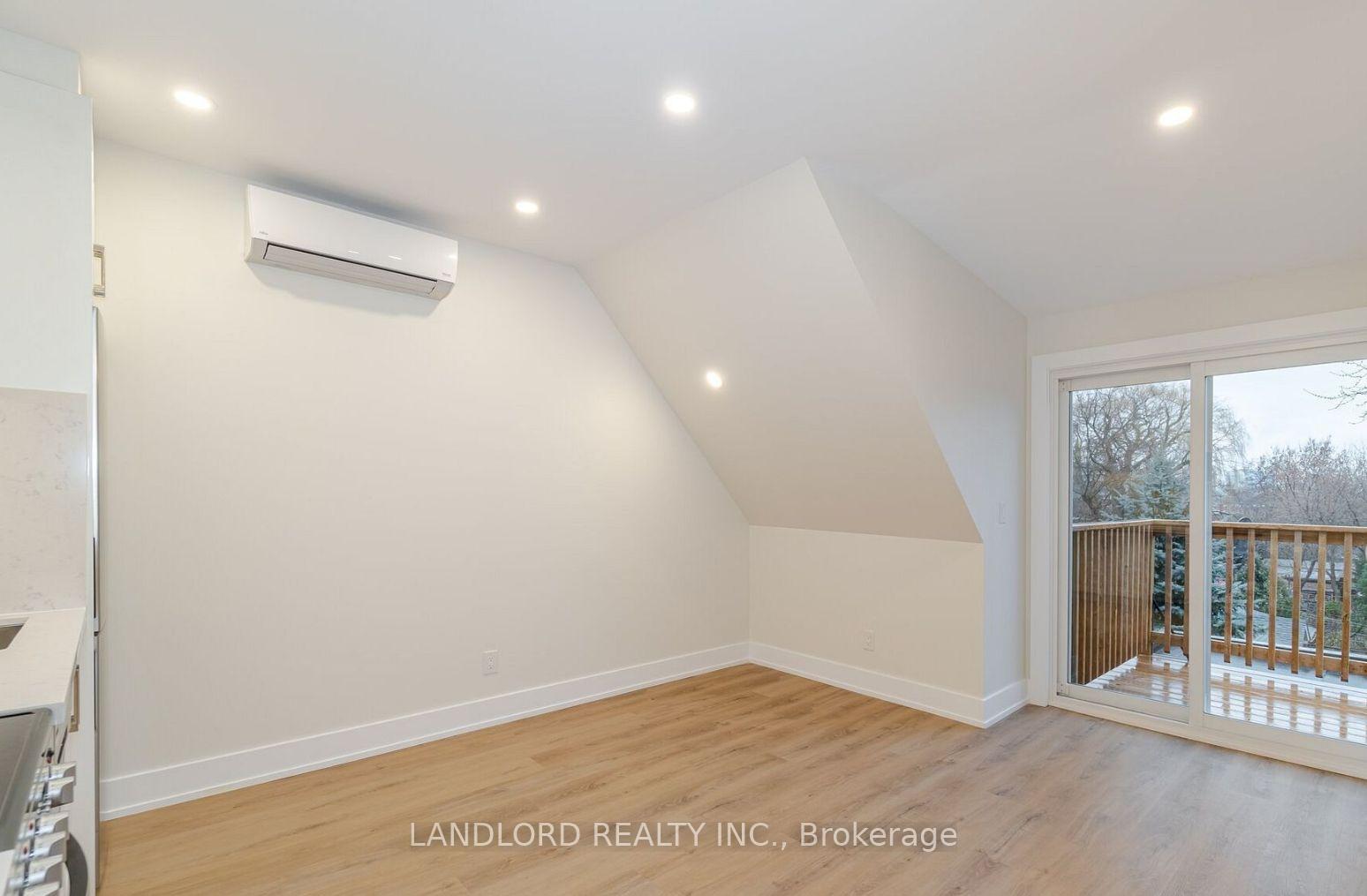 Photo 8 of Unit 3rd Fl., 73 Dewson Street, Toronto, Palmerston-Little Italy — HOMEH