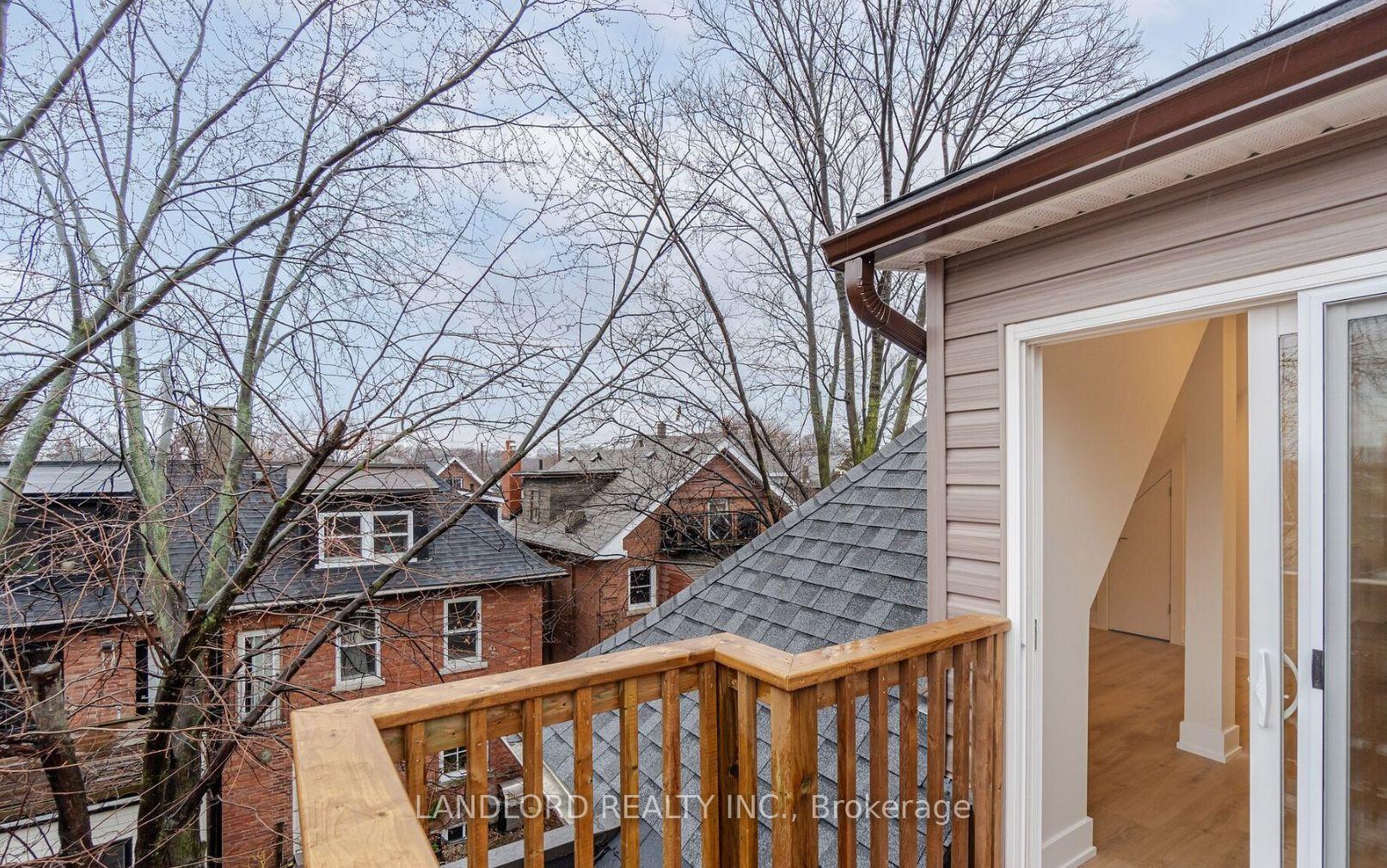 Photo 11 of Unit 3rd Fl., 73 Dewson Street, Toronto, Palmerston-Little Italy — HOMEH