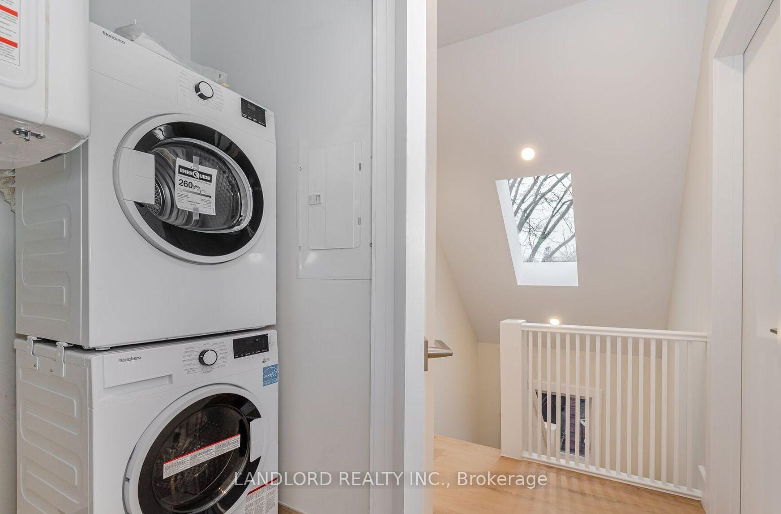 Photo 18 of Unit 3rd Fl., 73 Dewson Street, Toronto, Palmerston-Little Italy — HOMEH