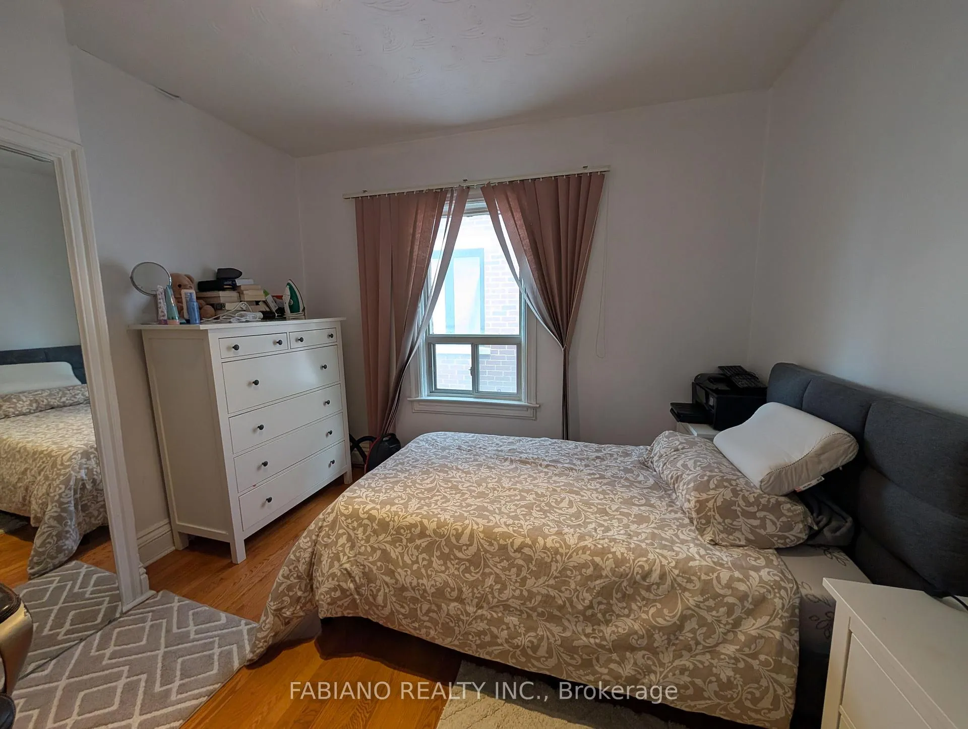 Photo 11 of Unit Upper, 1038 Dovercourt Road, Toronto, Dovercourt-Wallace Emerson-Junction — HOMEH