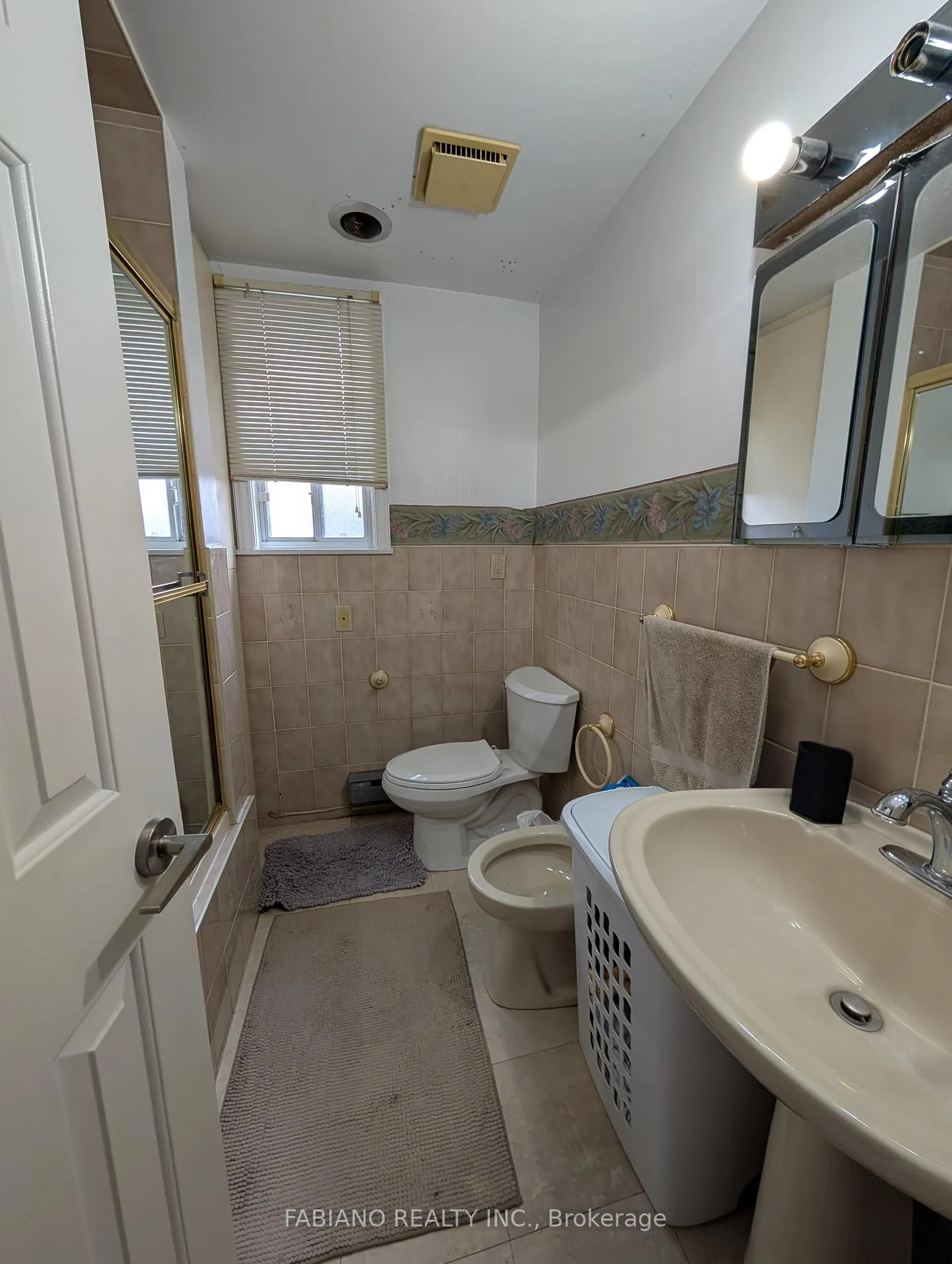 Photo 21 of Unit Upper, 1038 Dovercourt Road, Toronto, Dovercourt-Wallace Emerson-Junction — HOMEH