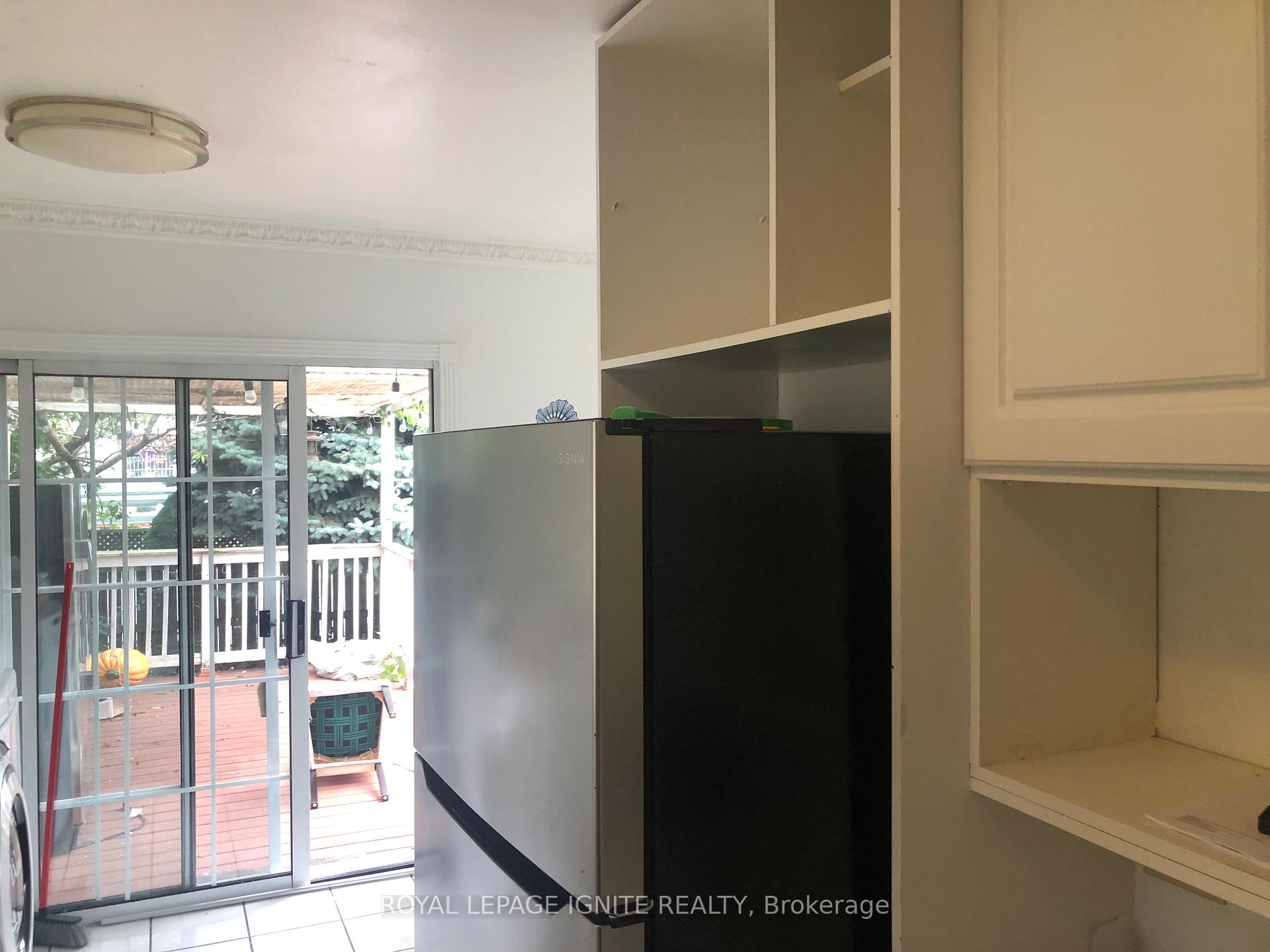 Photo 3 of Unit Main Level, 126 Orton Park Road, Scarborough, Woburn — HOMEH