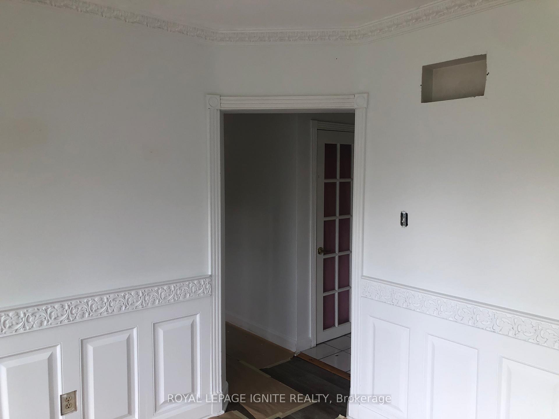 Photo 5 of Unit Main Level, 126 Orton Park Road, Scarborough, Woburn — HOMEH