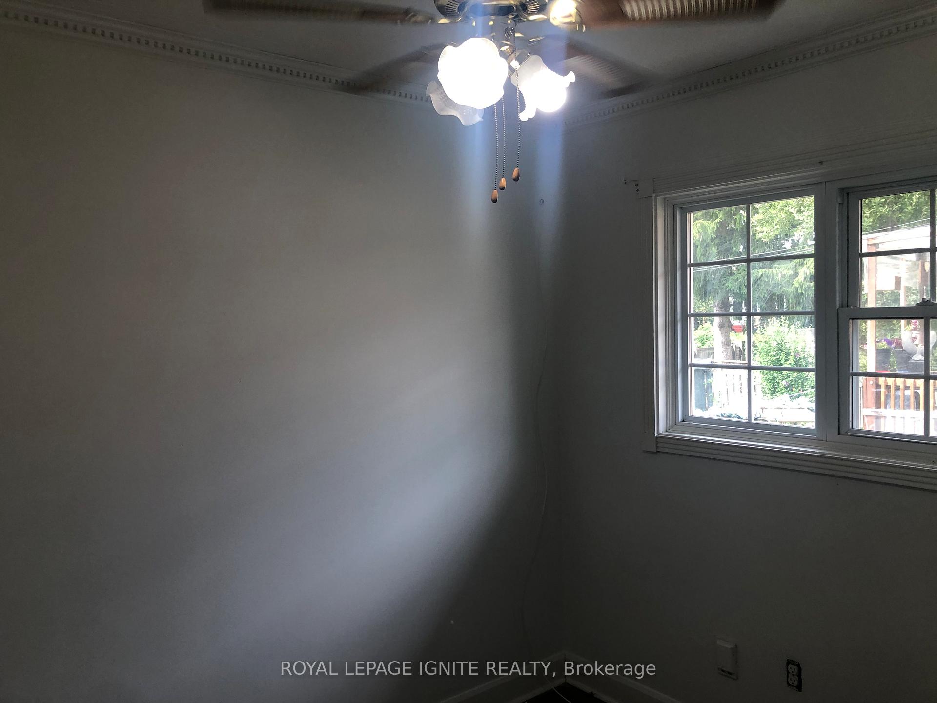 Photo 10 of Unit Main Level, 126 Orton Park Road, Scarborough, Woburn — HOMEH