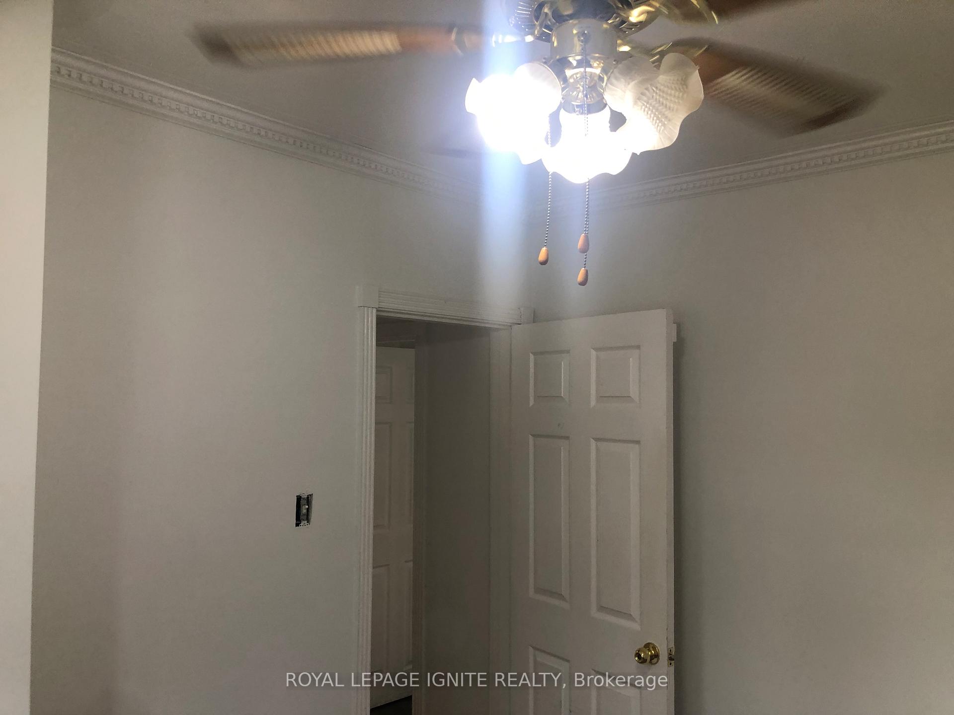 Photo 12 of Unit Main Level, 126 Orton Park Road, Scarborough, Woburn — HOMEH
