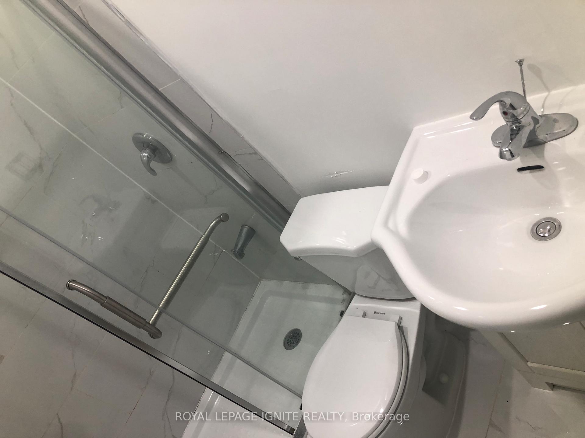 Photo 17 of Unit Main Level, 126 Orton Park Road, Scarborough, Woburn — HOMEH