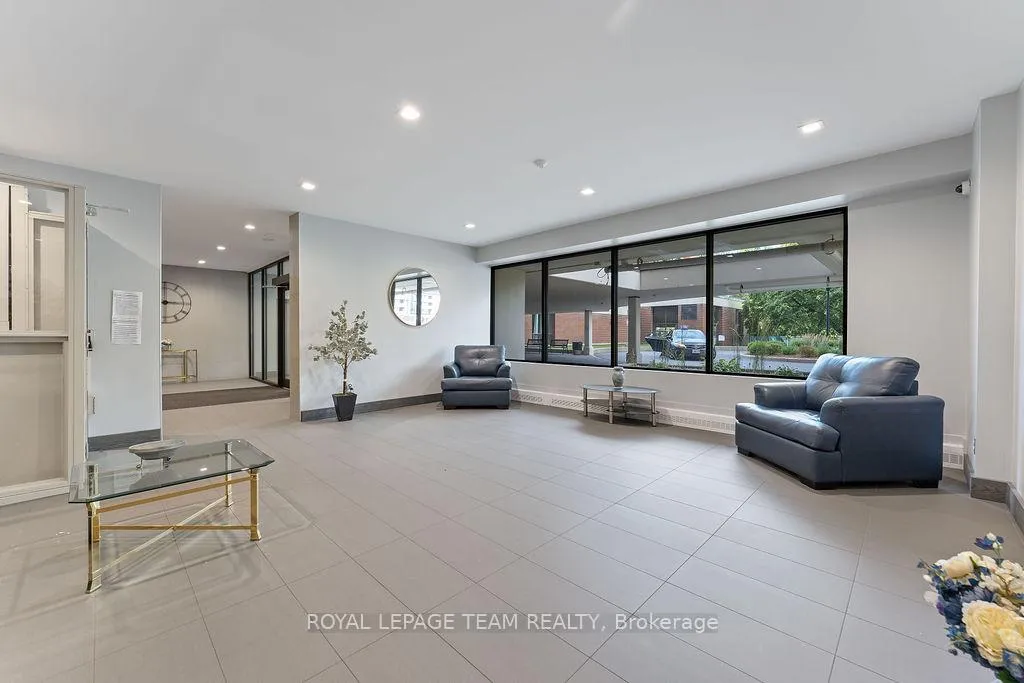 Photo 6 of Unit 302, 665 Bathgate Drive, Ottawa, Carson Meadows — HOMEH